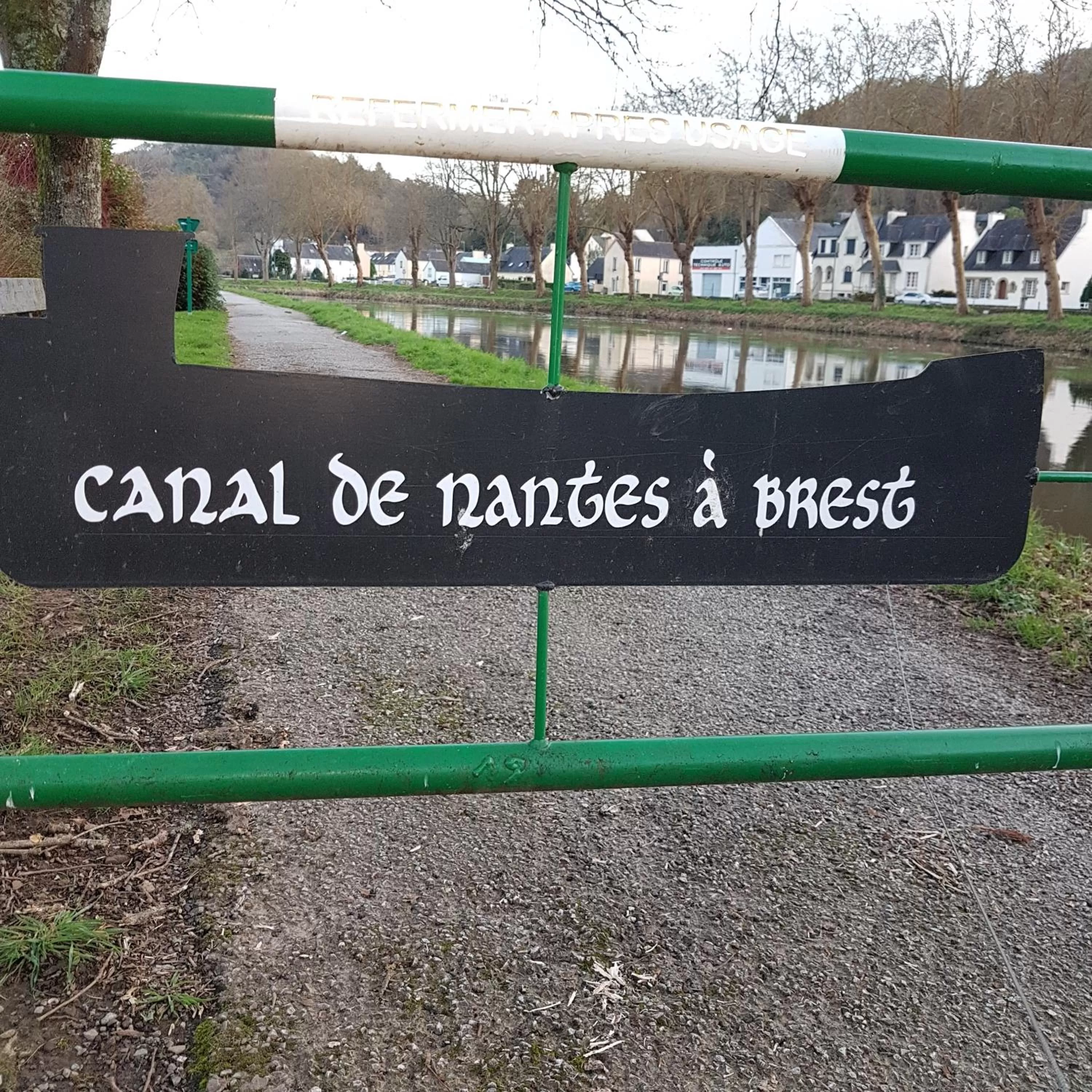 Logo/Certificate/Sign in Chambres Dhôtes Numéro 1