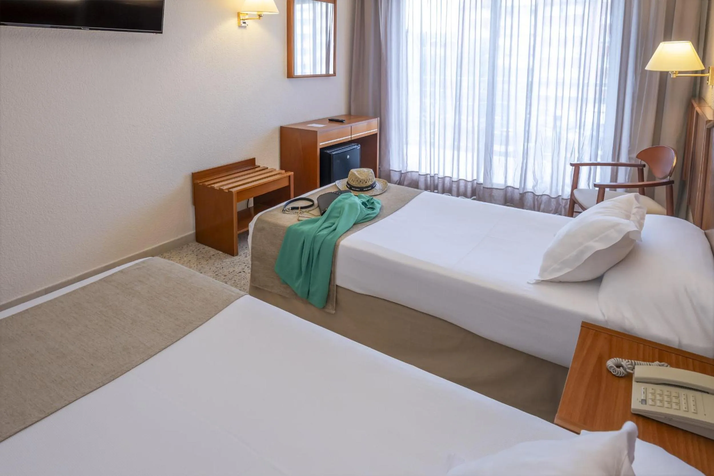 Photo of the whole room, Bed in GHT Oasis Park & Spa