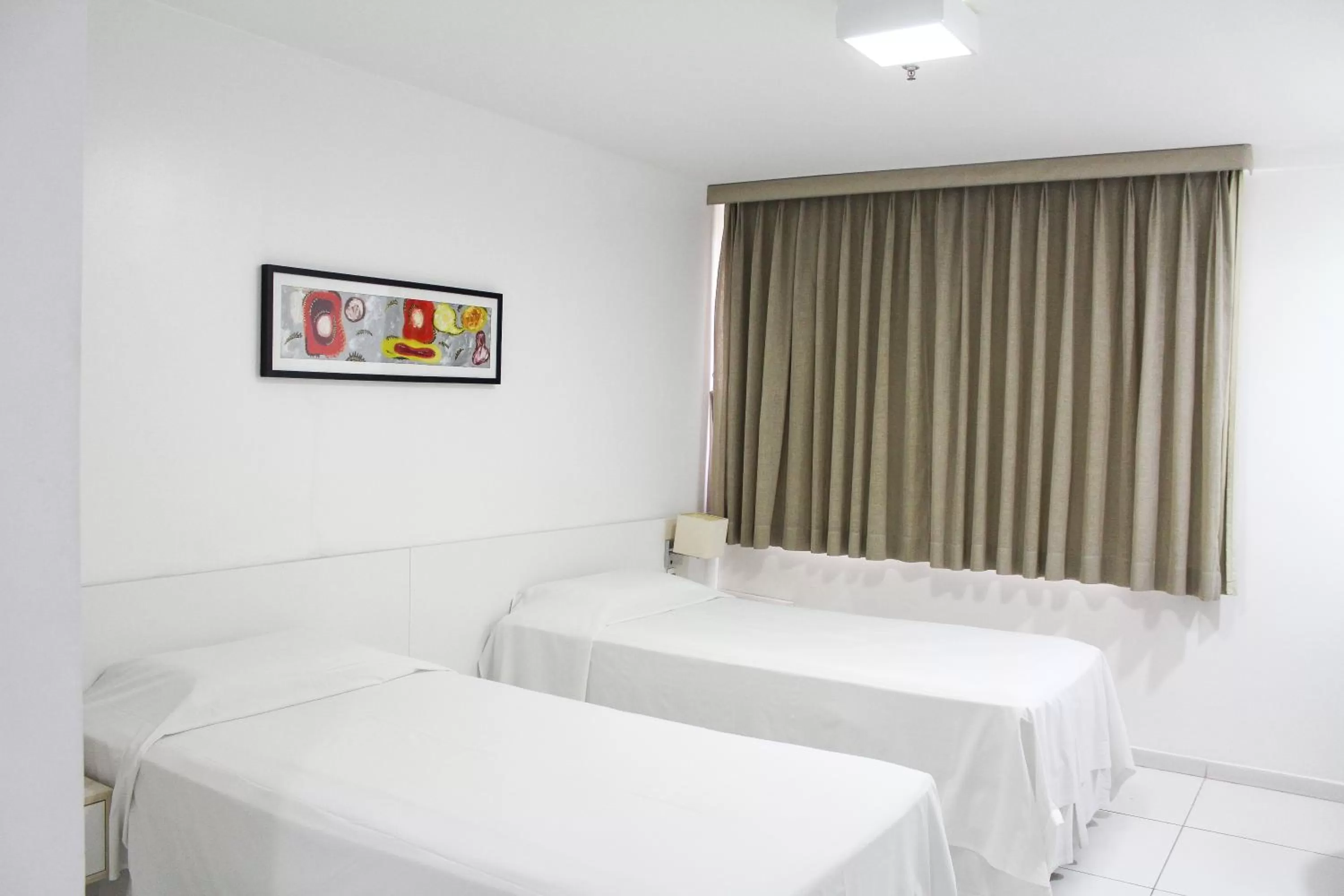 Guests, Bed in Imperial Hotel