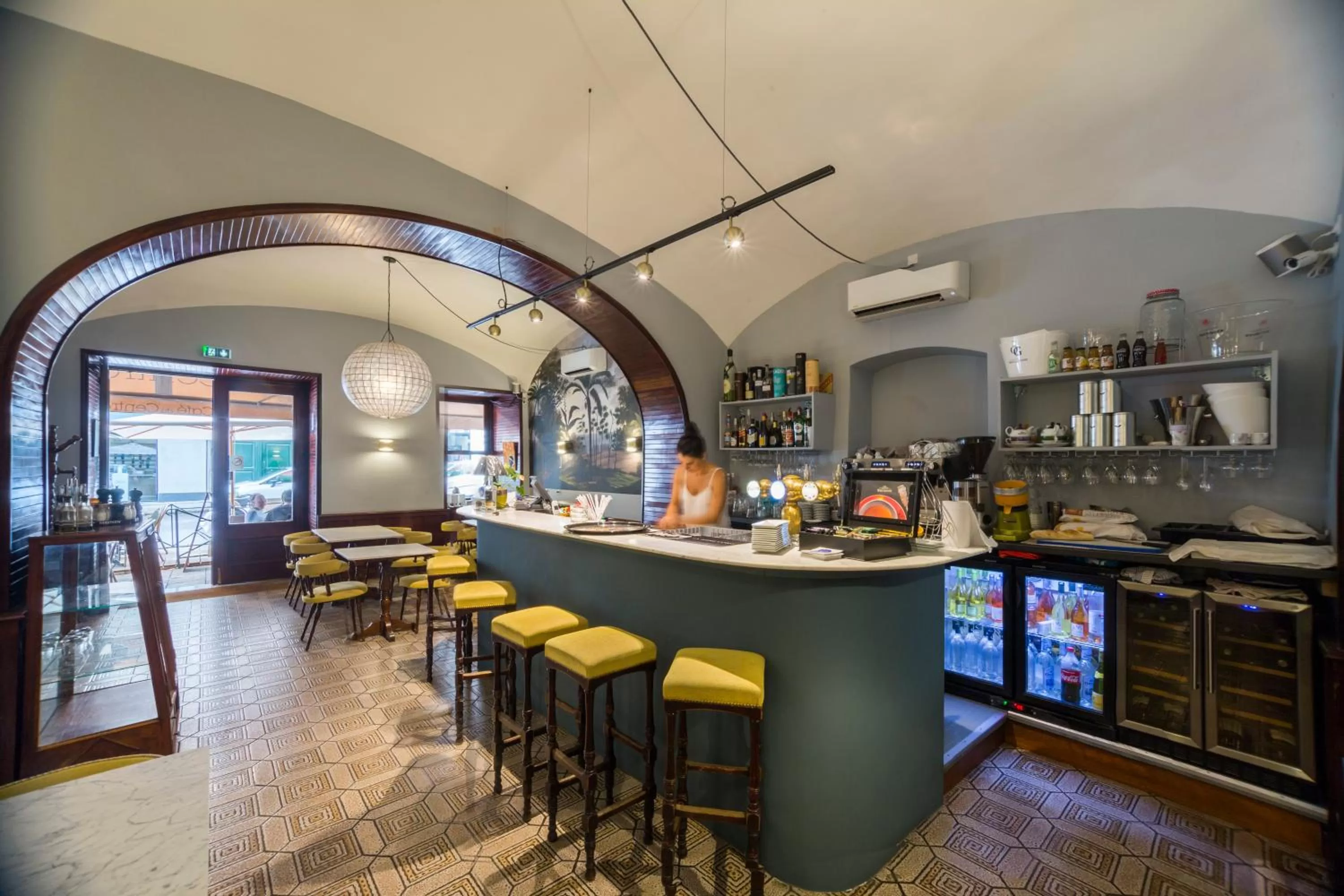 Restaurant/places to eat in Monsieur Miot Concept Hotel - Bastia centre