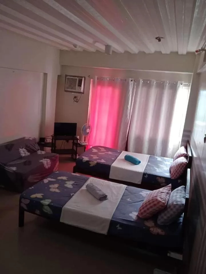 Bed in Kdorzmoonwalk Kassel Residences Paranaque