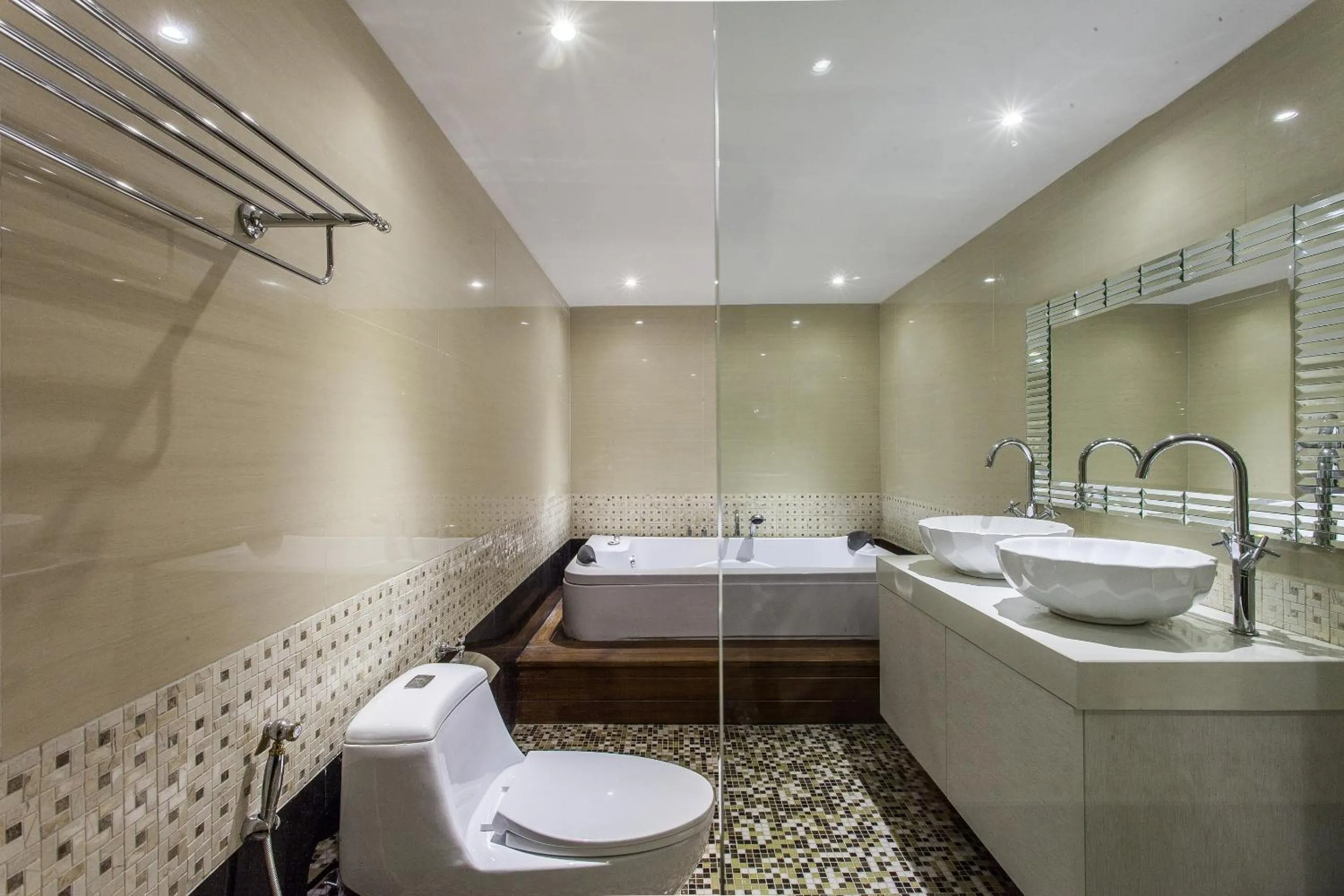 Bathroom in Patong Heritage Hotel Phuket - SHA Extra Plus