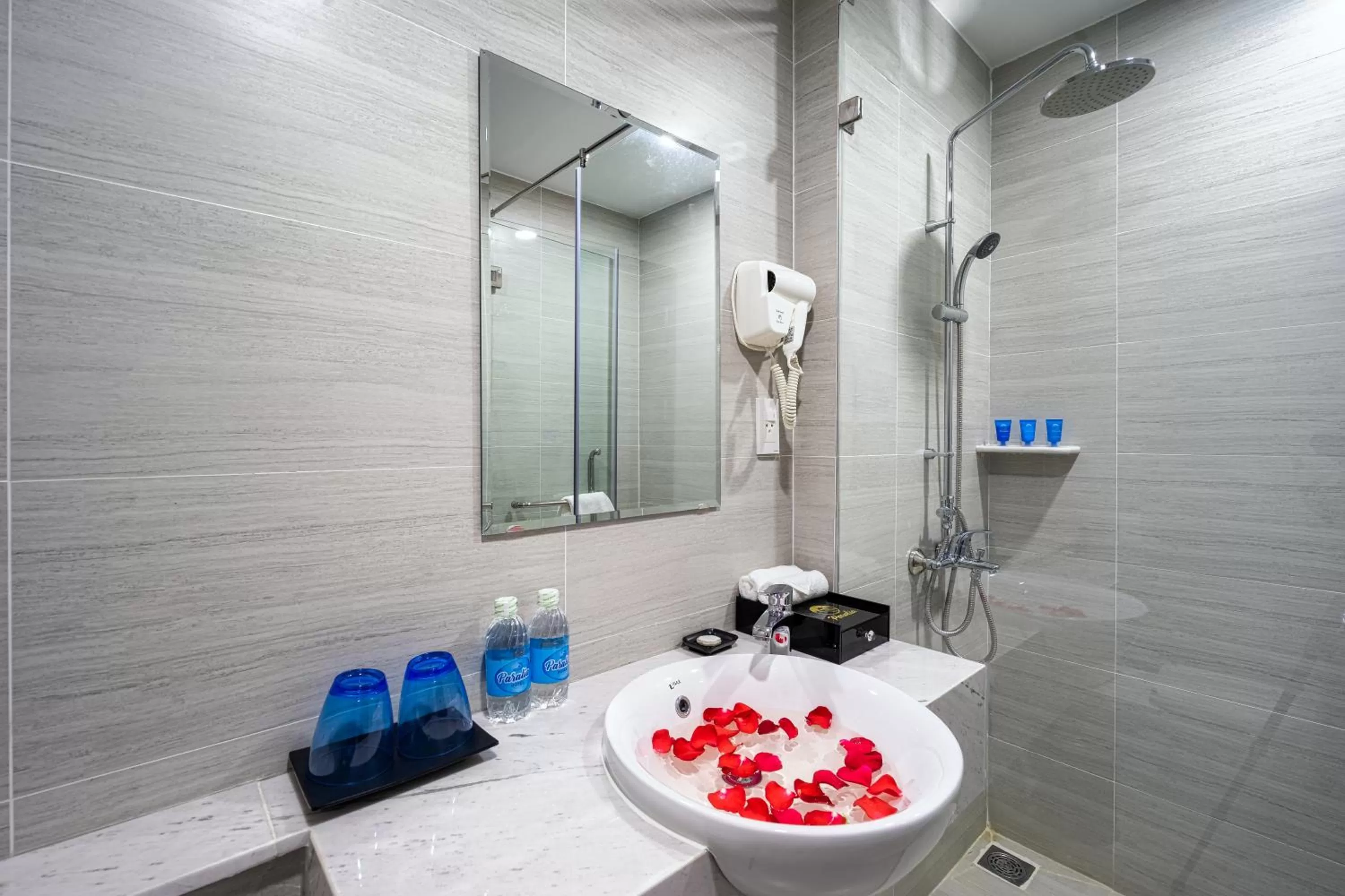Bathroom in Paralia Hotel Nha Trang