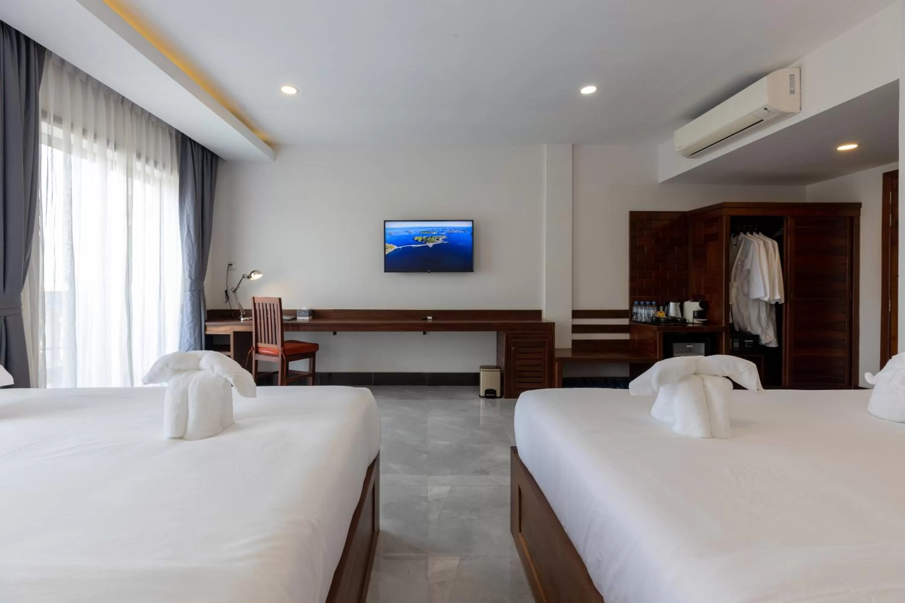 Bedroom, Bed in Blanc Smith Hotel