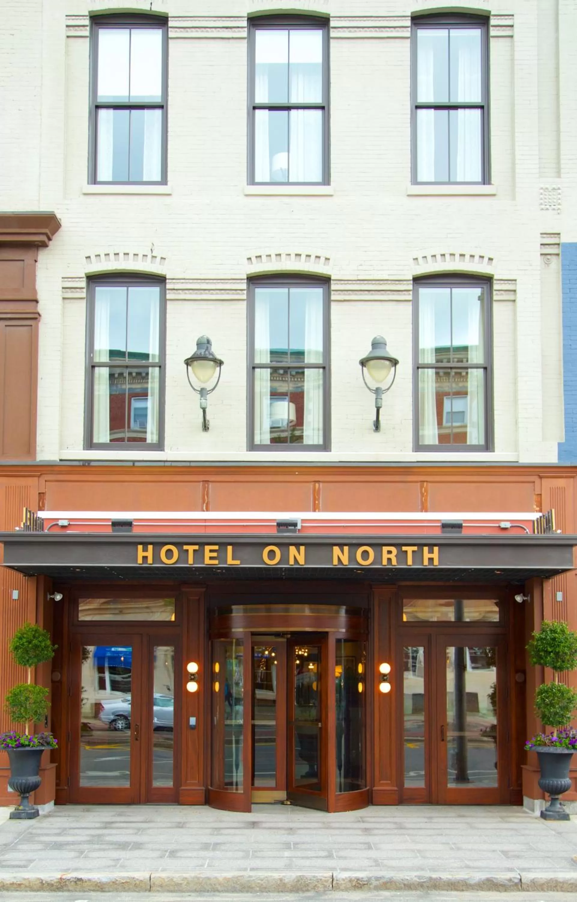 Facade/entrance in Hotel on North