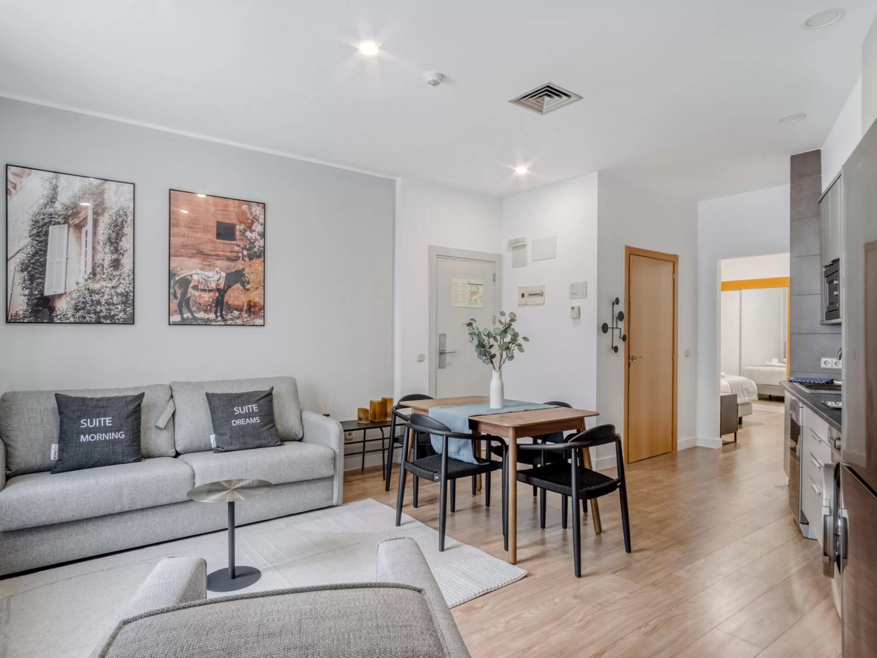 Seating area in Limehome Madrid Calle de Don Ramón de la Cruz