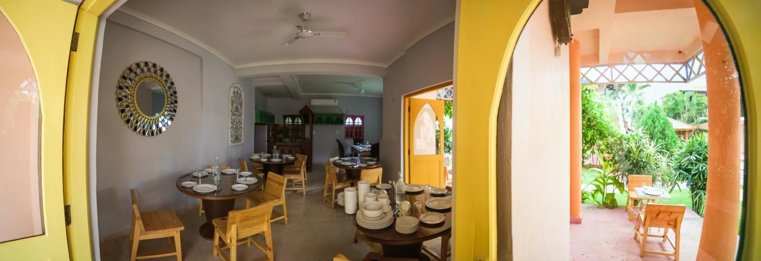 Restaurant/places to eat in Amour Resort