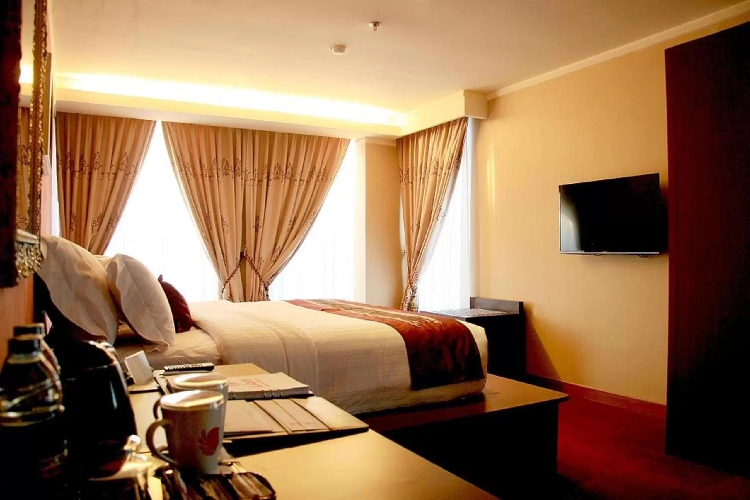 Bed in Lion Hotel & Plaza Manado