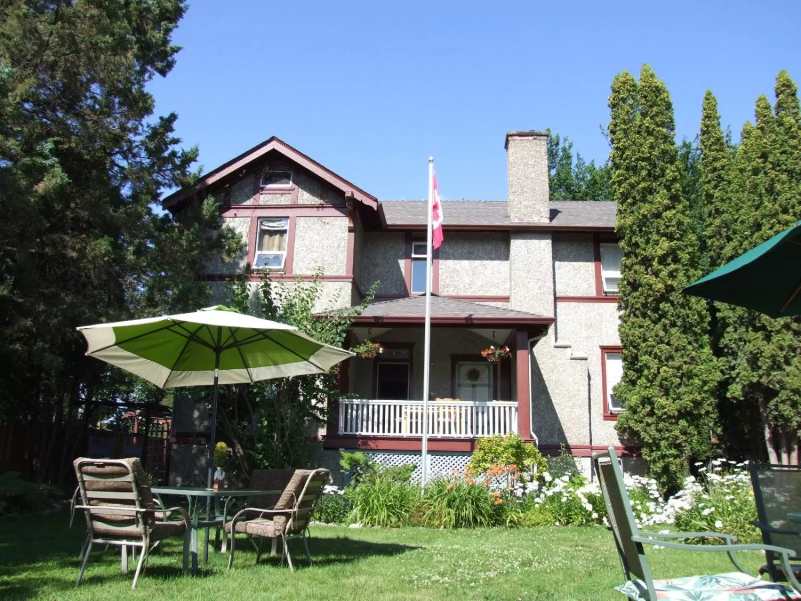 Garden, Property Building in Stirling House
