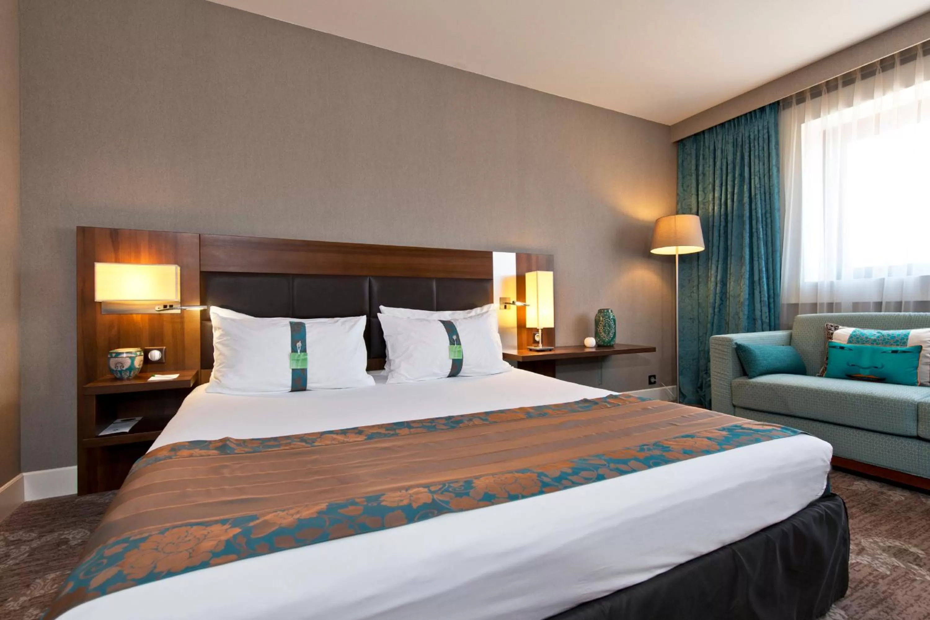 Photo of the whole room, Bed in Holiday Inn Nice by IHG