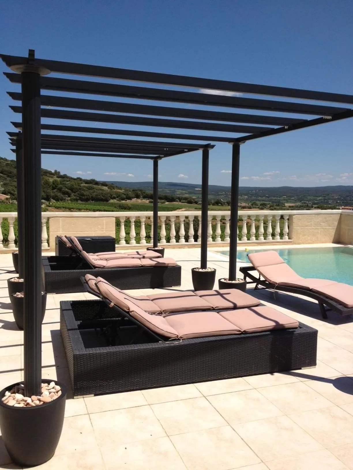 Day in Château de Valloubière