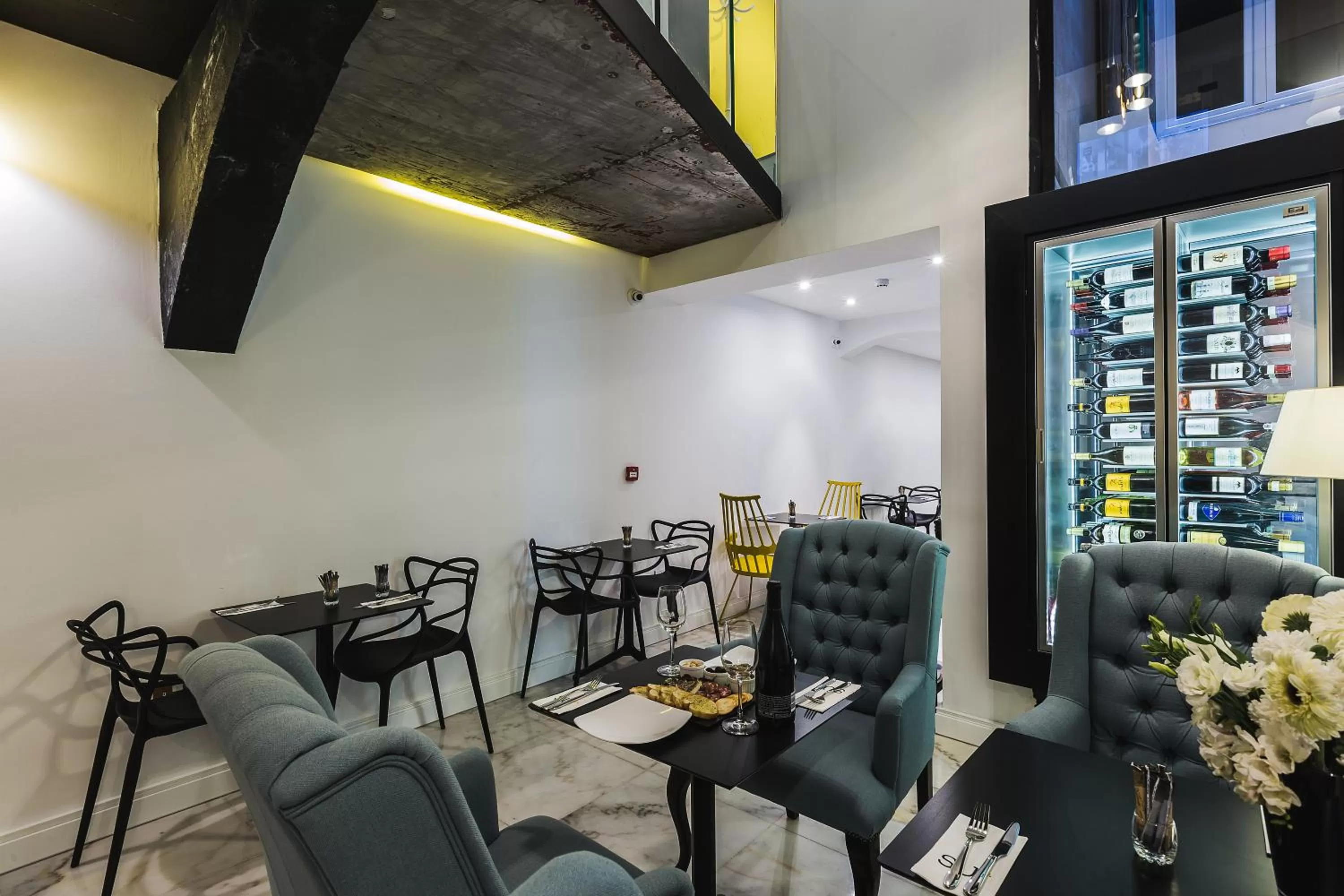 Restaurant/places to eat in SU29 Boutique Hotel