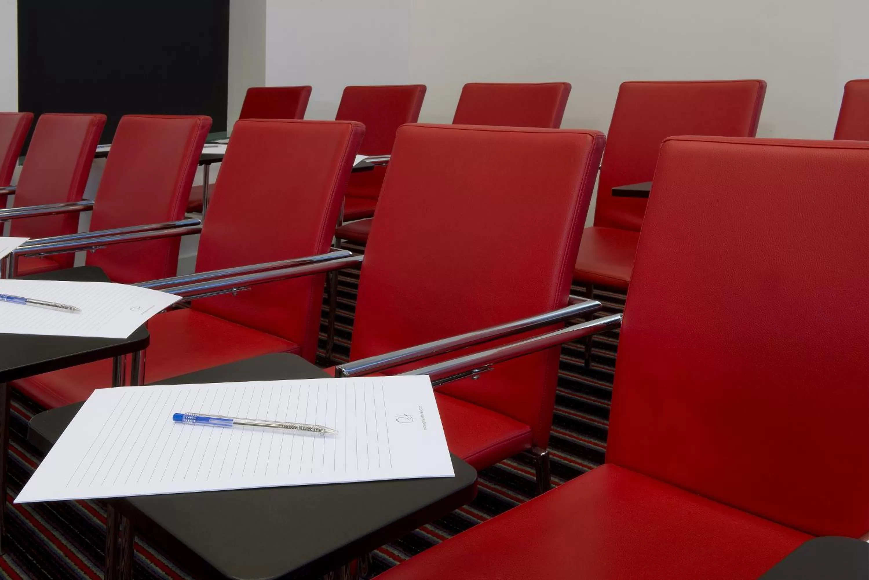 Business facilities in Neo Hotel