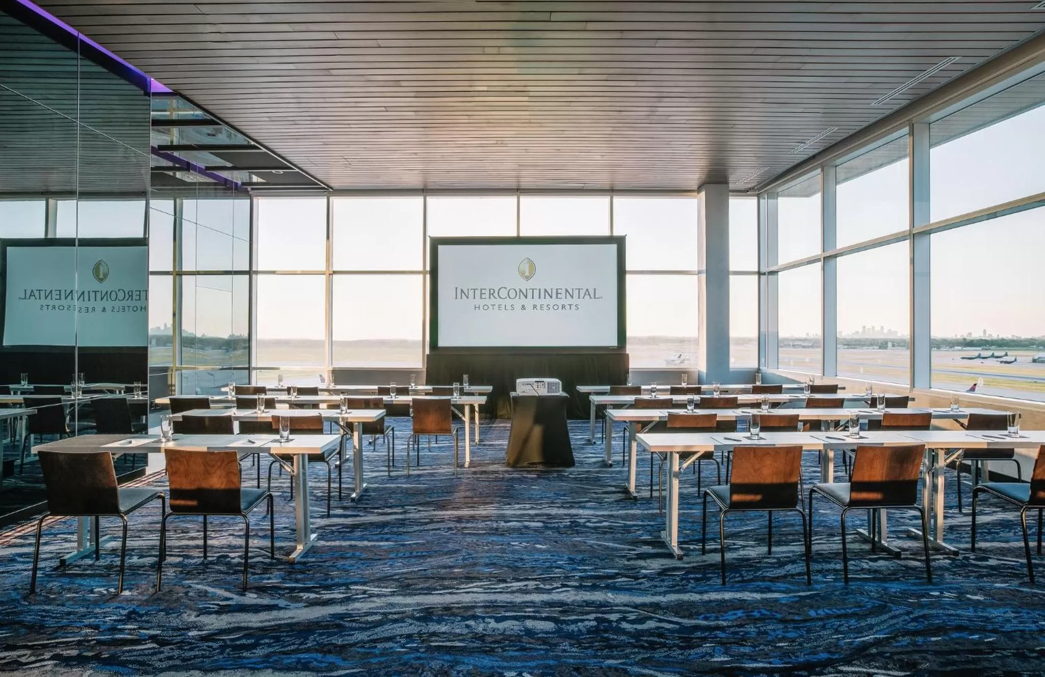 Meeting/conference room in InterContinental Minneapolis - St. Paul Airport by IHG