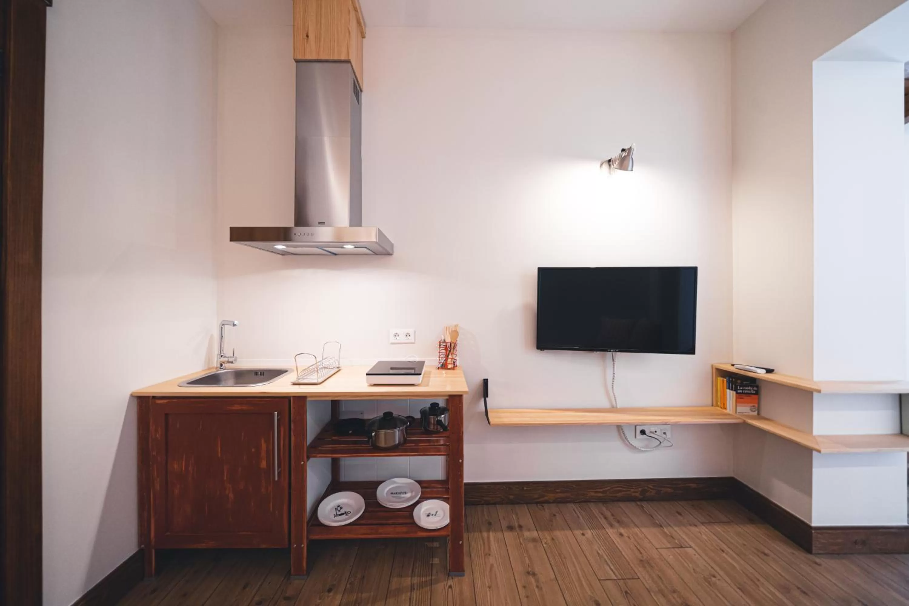 TV and multimedia in La Casa del Médico Hostería Rural