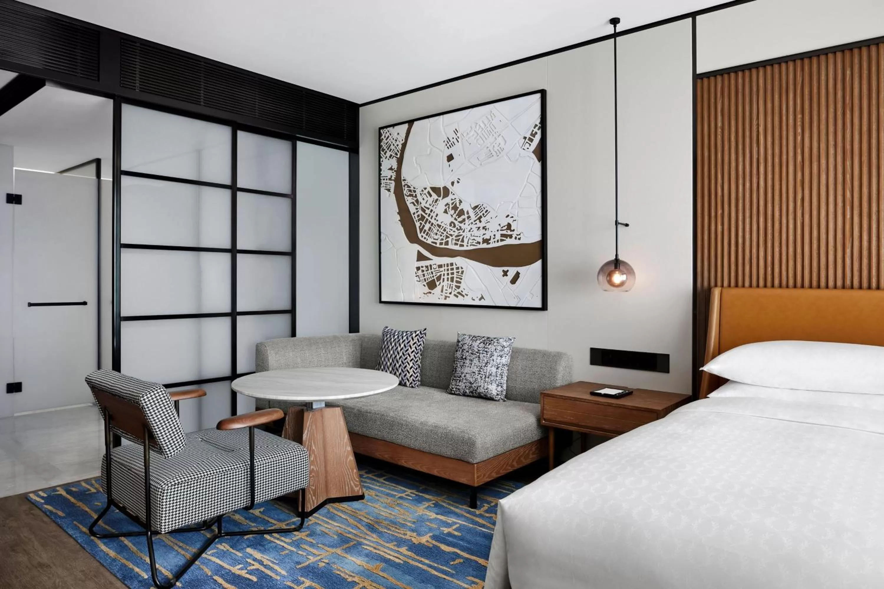 Photo of the whole room, Bed in Sheraton Zhaoqing Dinghu