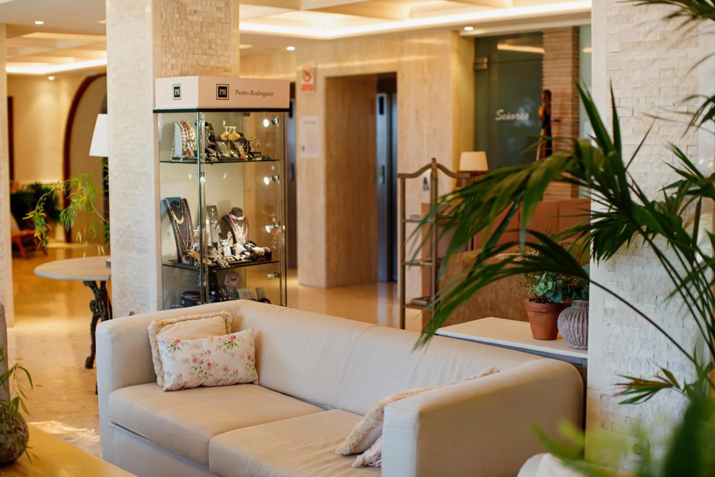 Lobby or reception in Hotel Los Ángeles Denia