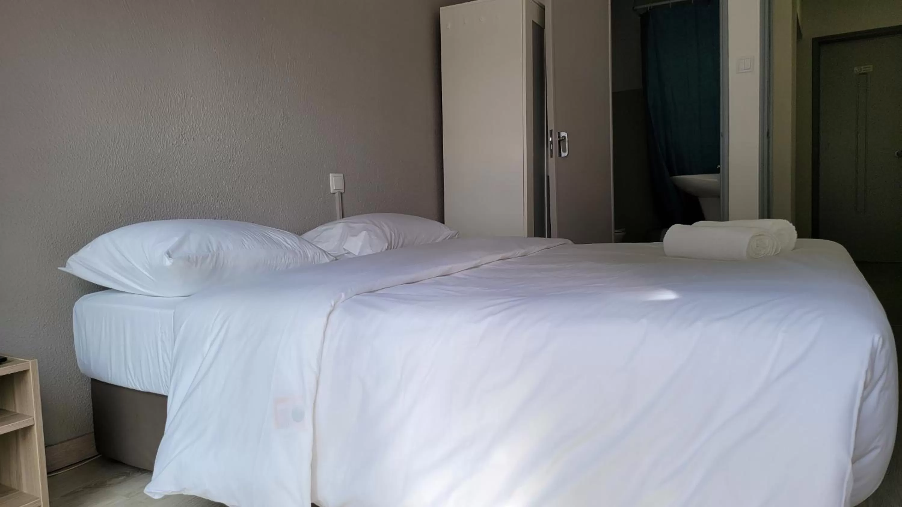 Bed in Residencia Paris