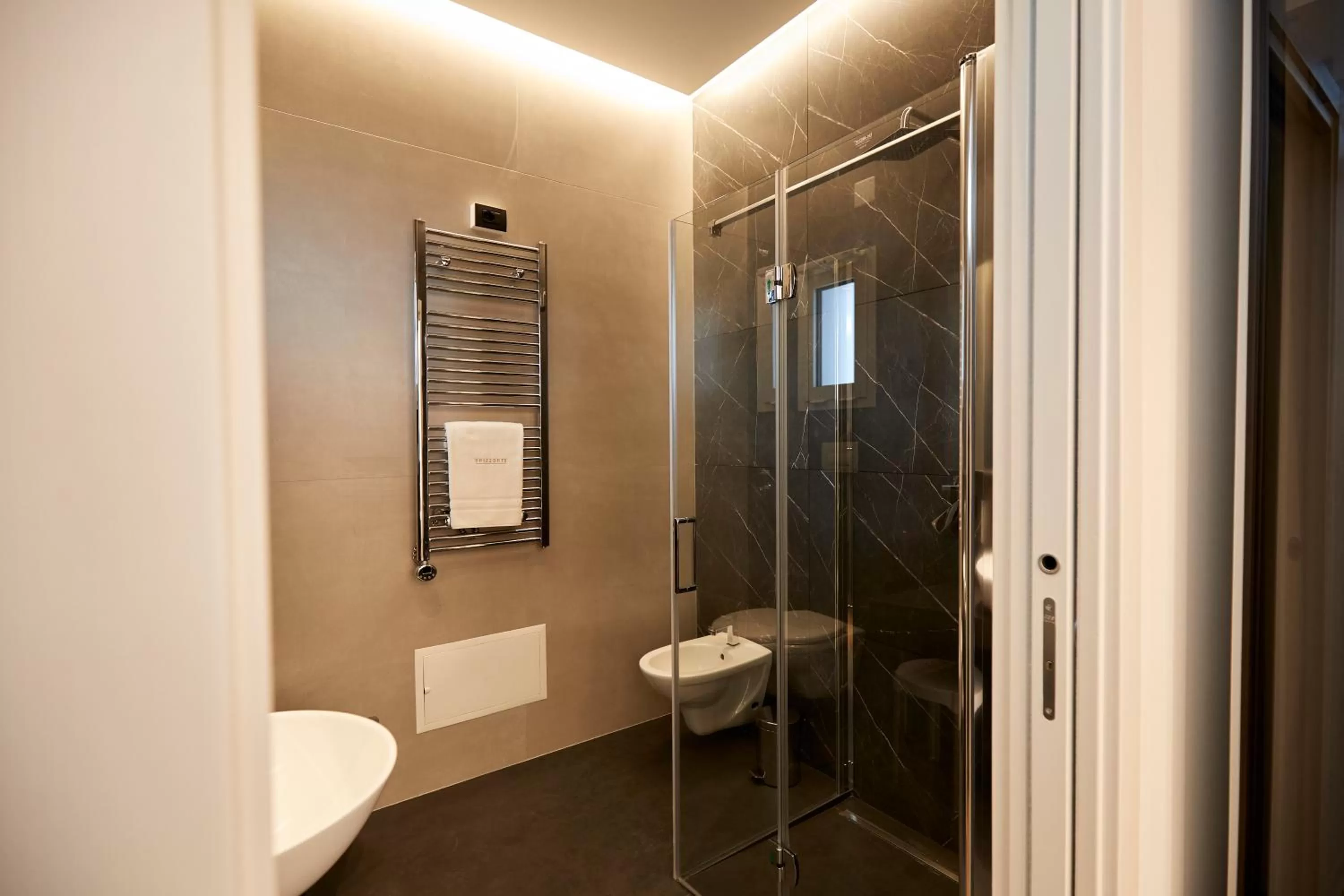 Bathroom in Orizzonte MHotel