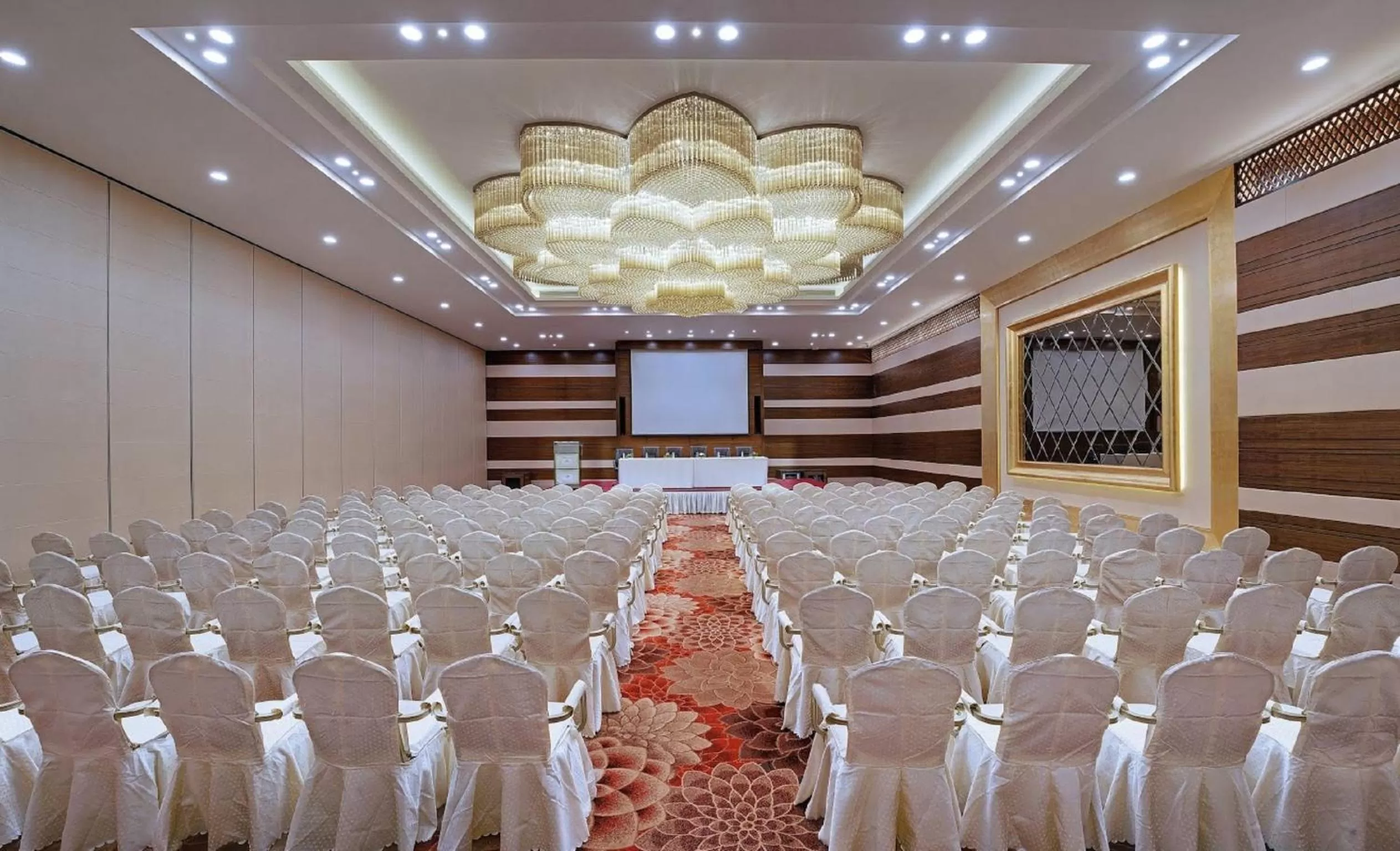 Banquet/Function facilities in Sayaji Kolhapur