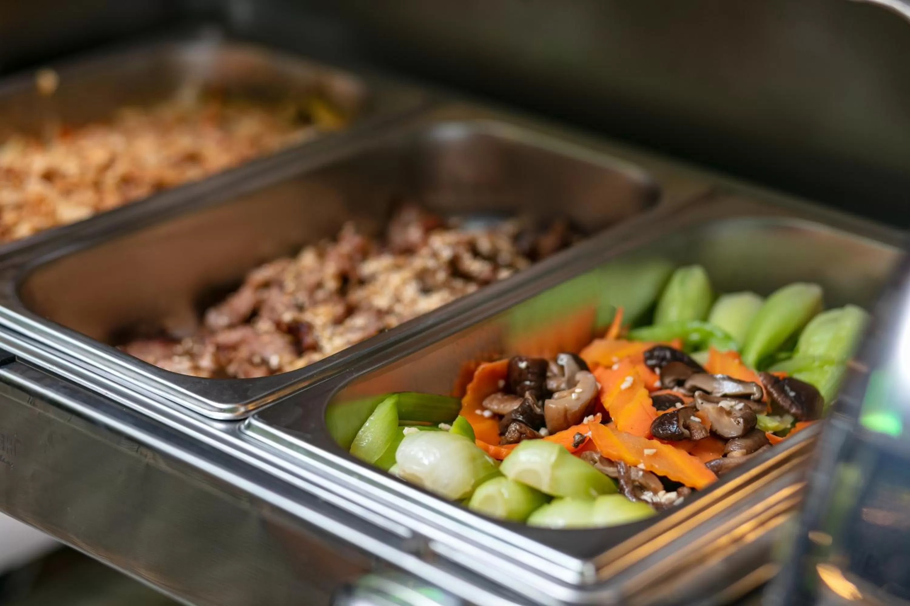 Food in Shining Central Hotel & Spa