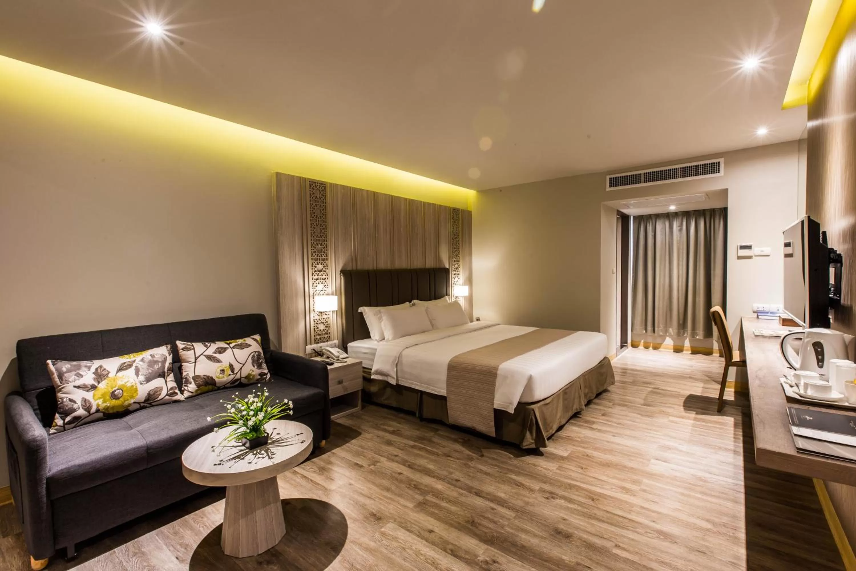 Bedroom, Bed in S.D. Avenue Hotel