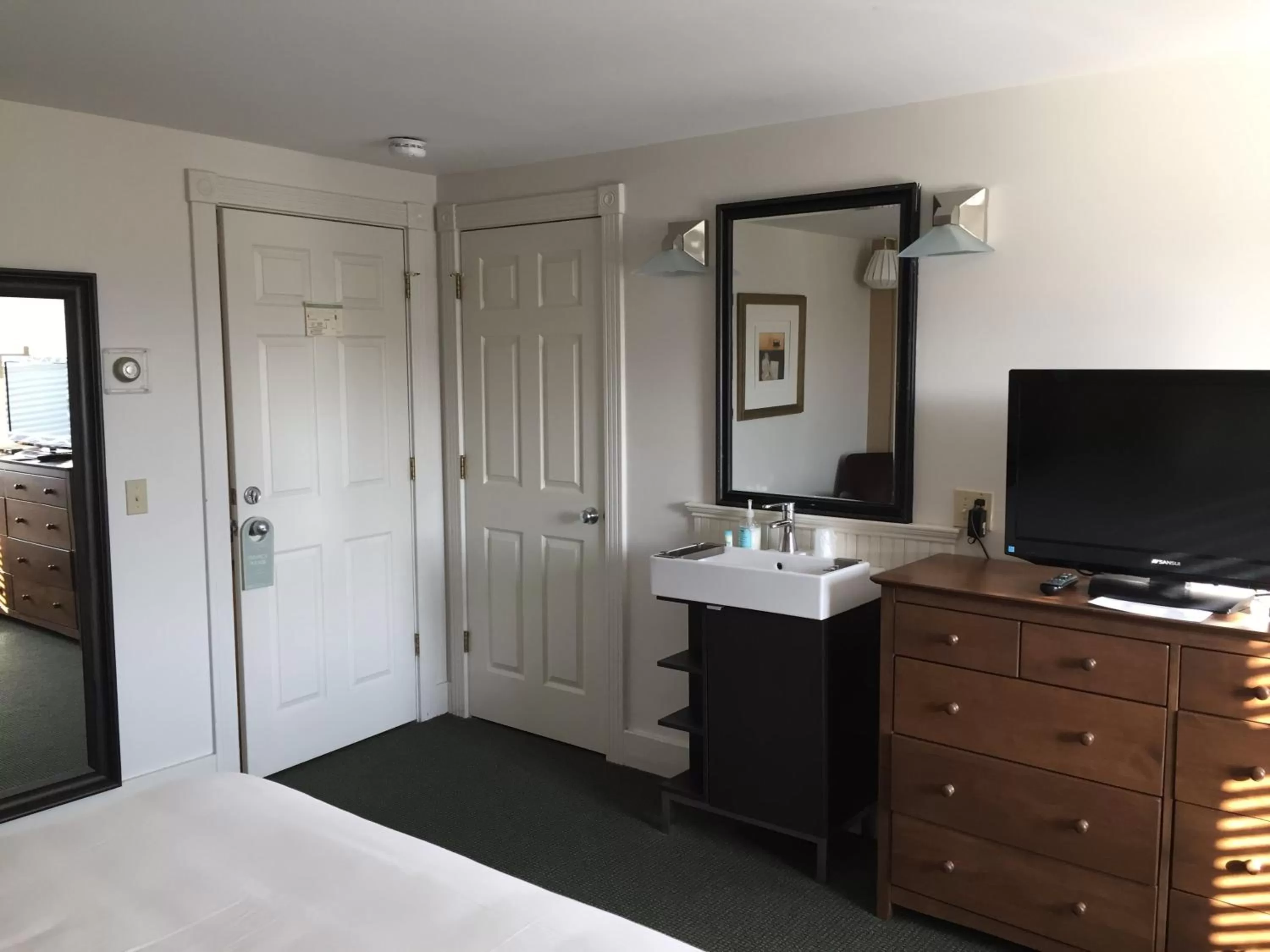 Bedroom, TV/Entertainment Center in Pilgrim House