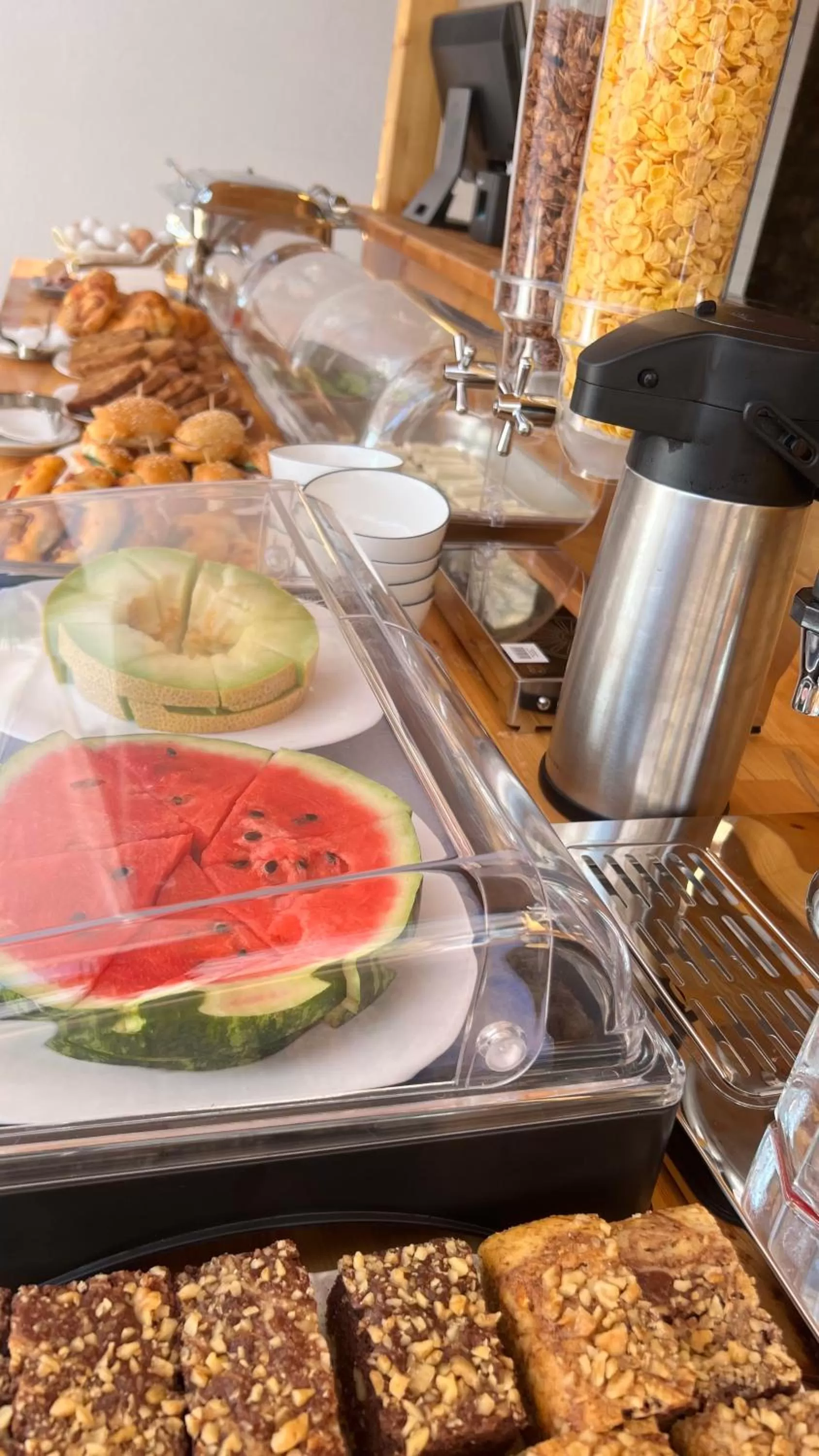 Food and drinks in Hotel Memaj