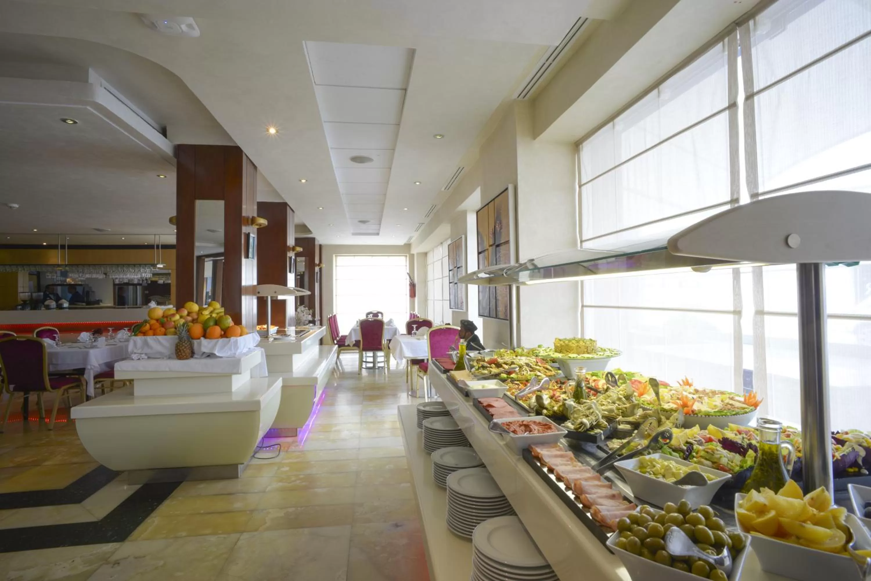 Food and drinks in The Penthouse Suites Hotel