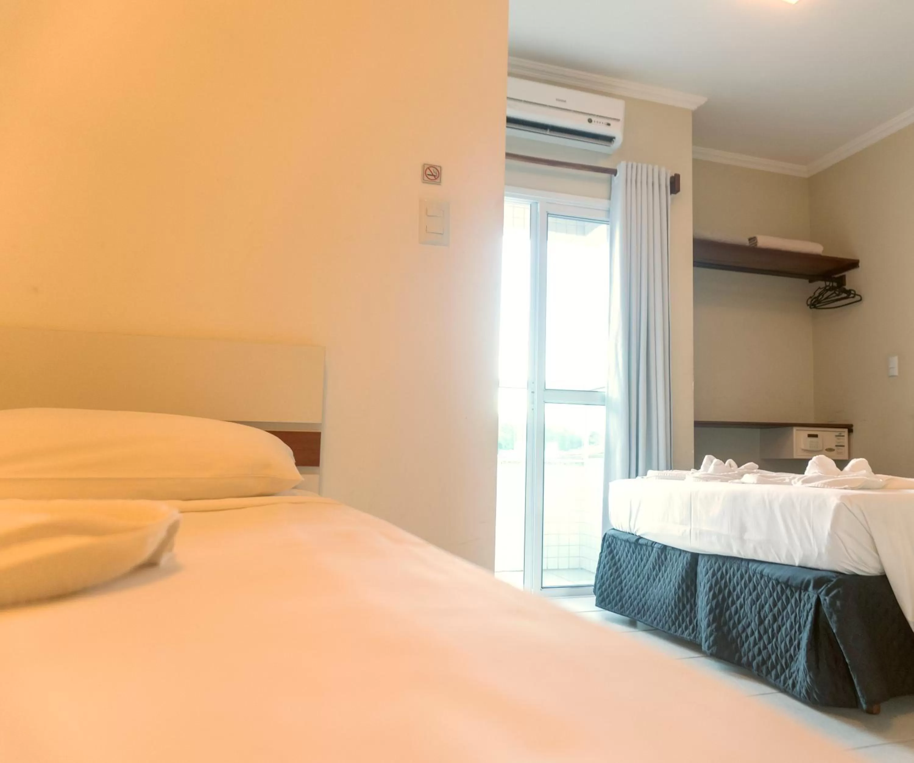 Bedroom, Bed in UPG Hotel