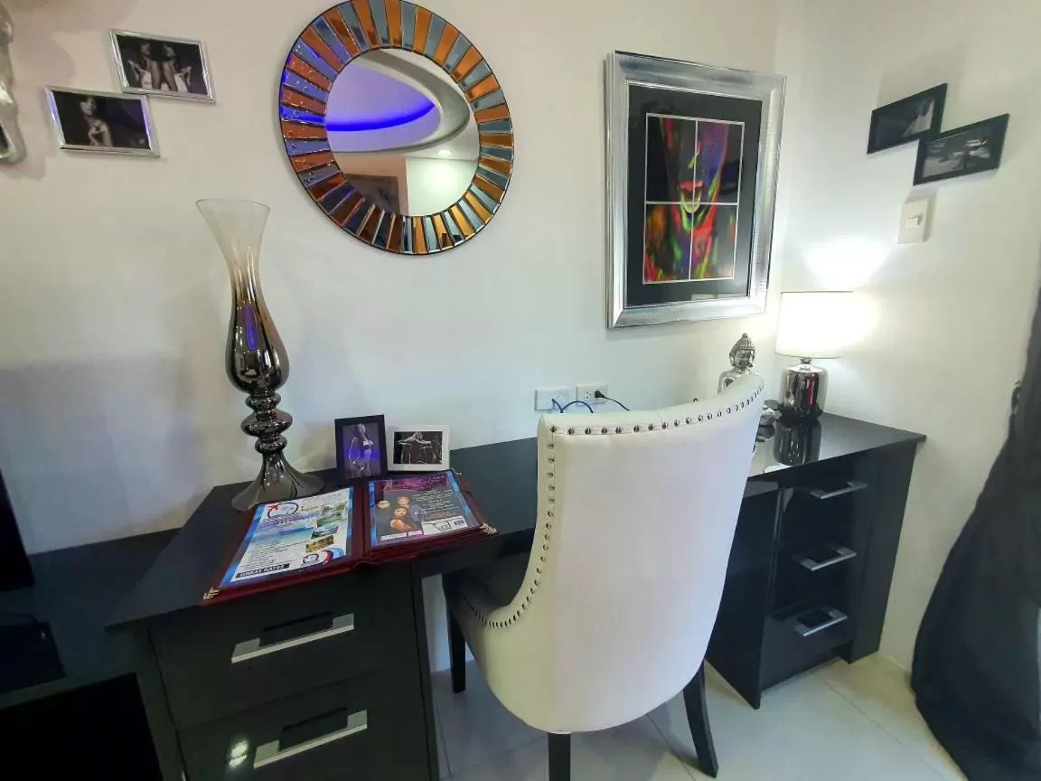 Seating area in Kandi Palace