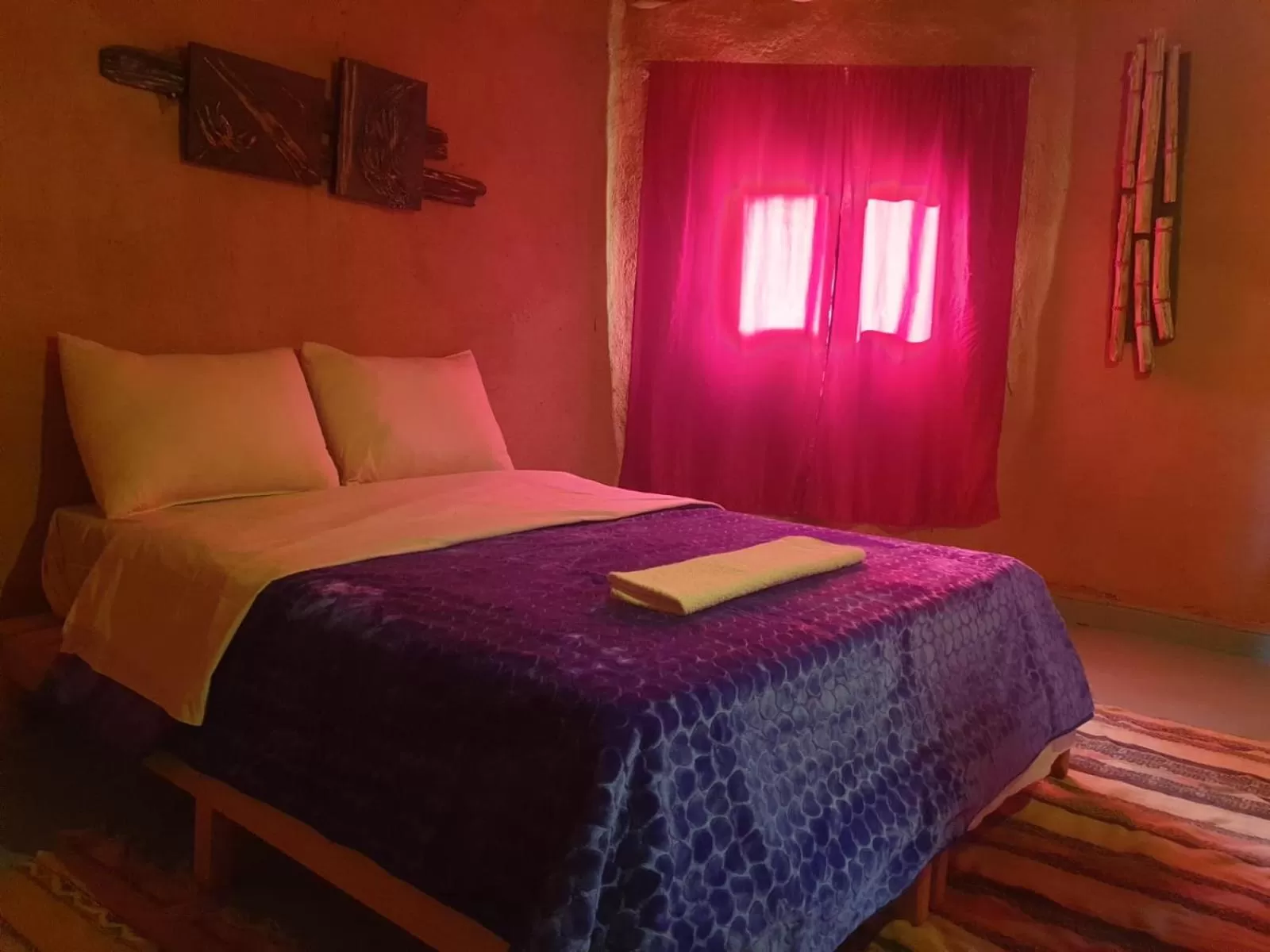 Bed in ecolodge bivouac des aigles