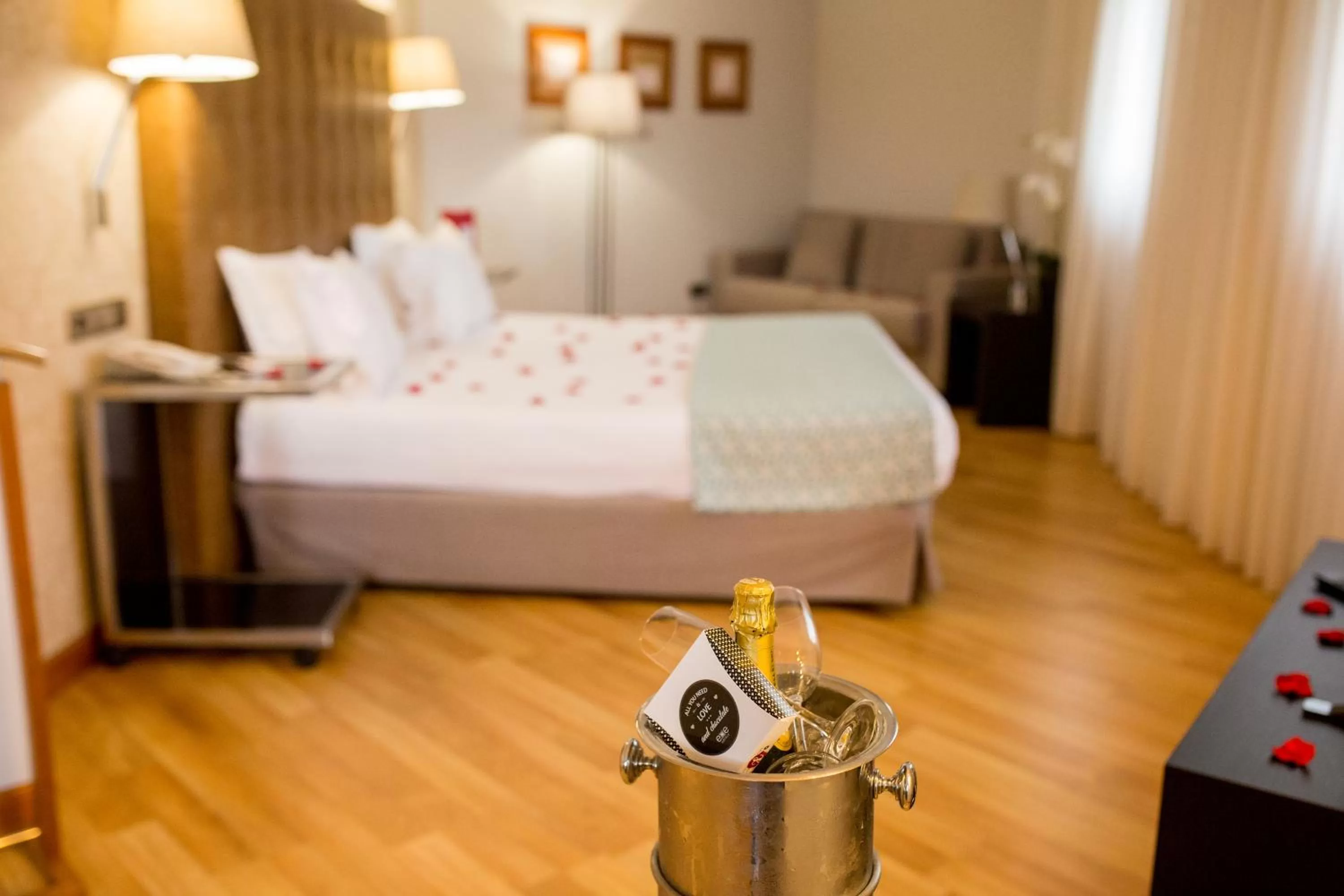 Banquet/Function facilities, Bed in Exe Getafe