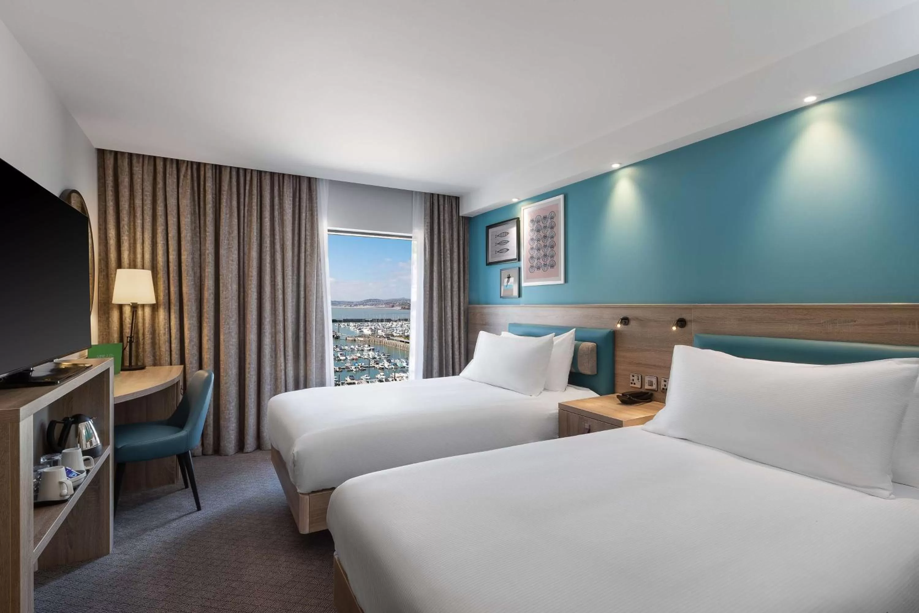 Bedroom, Bed in Hampton By Hilton Torquay