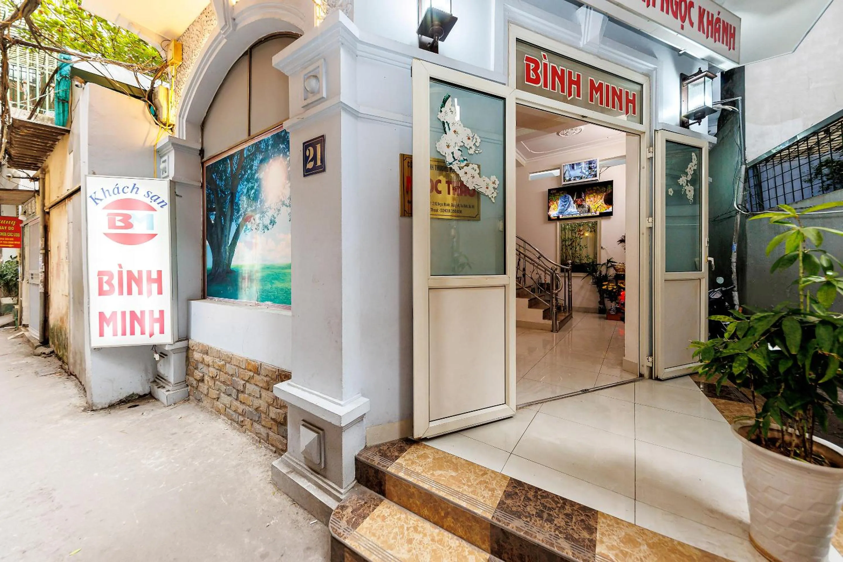 Property building in Binh Minh Hotel - 84 Ngoc Khanh