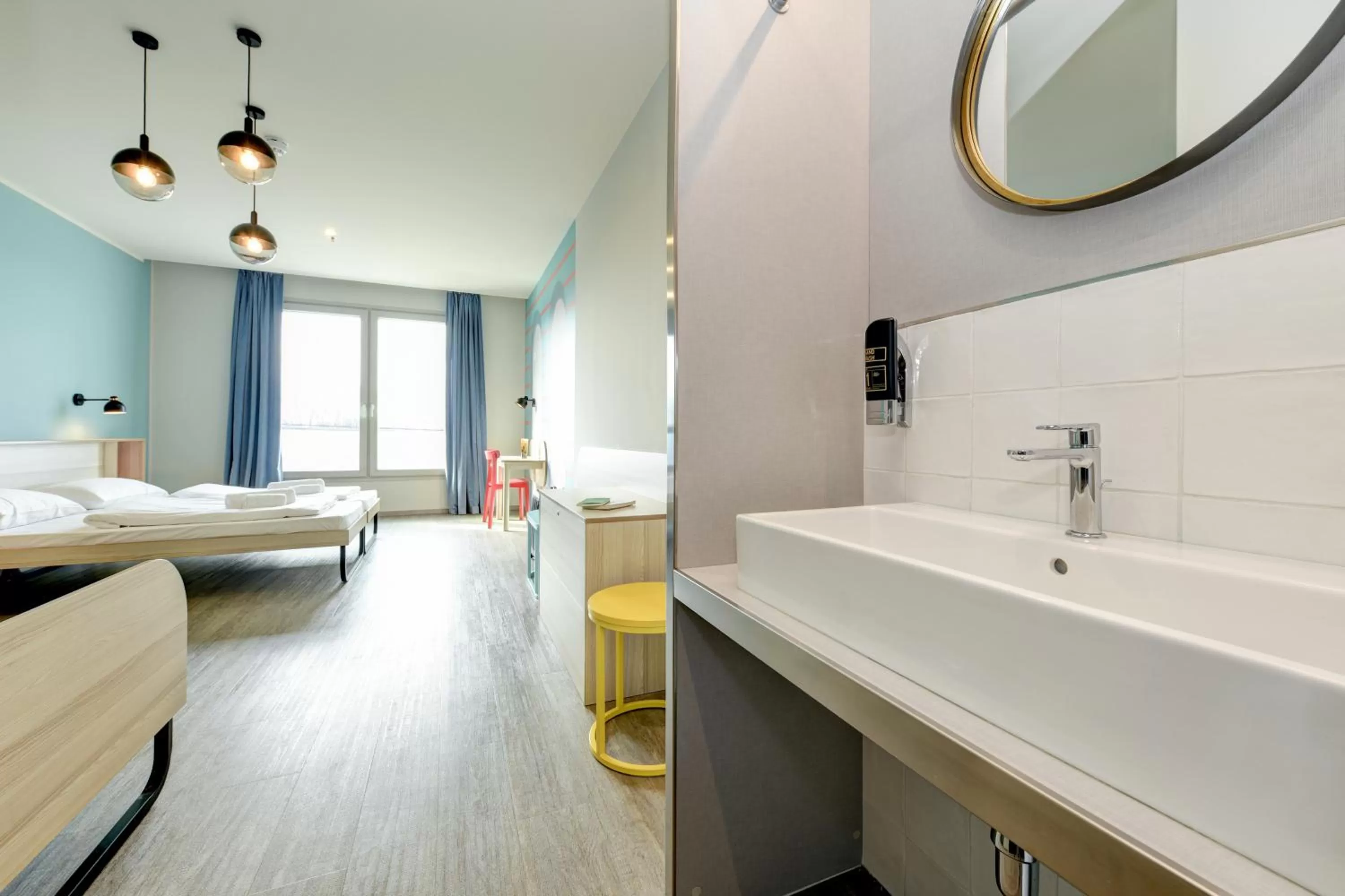 Bedroom, Bathroom in MEININGER Venezia Mestre