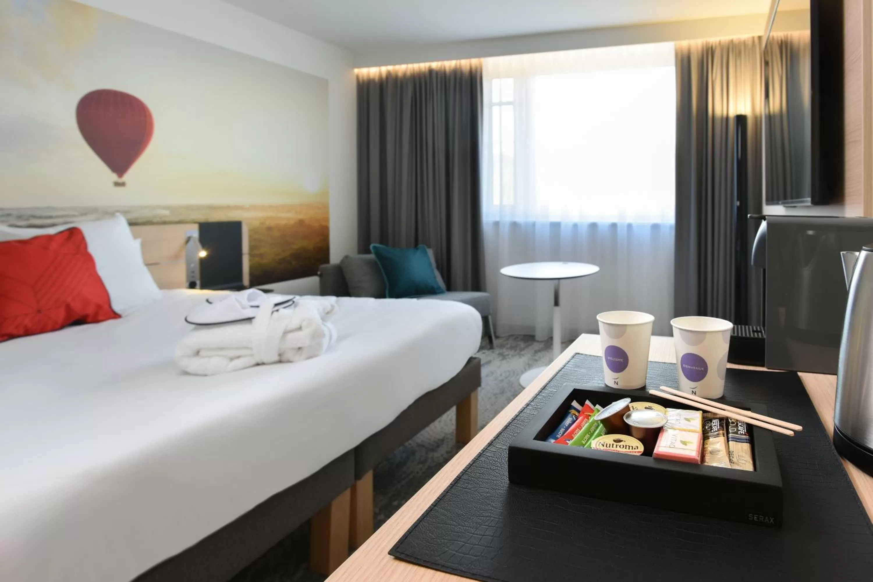 Decorative detail, Bed in Novotel Wavre Brussels East