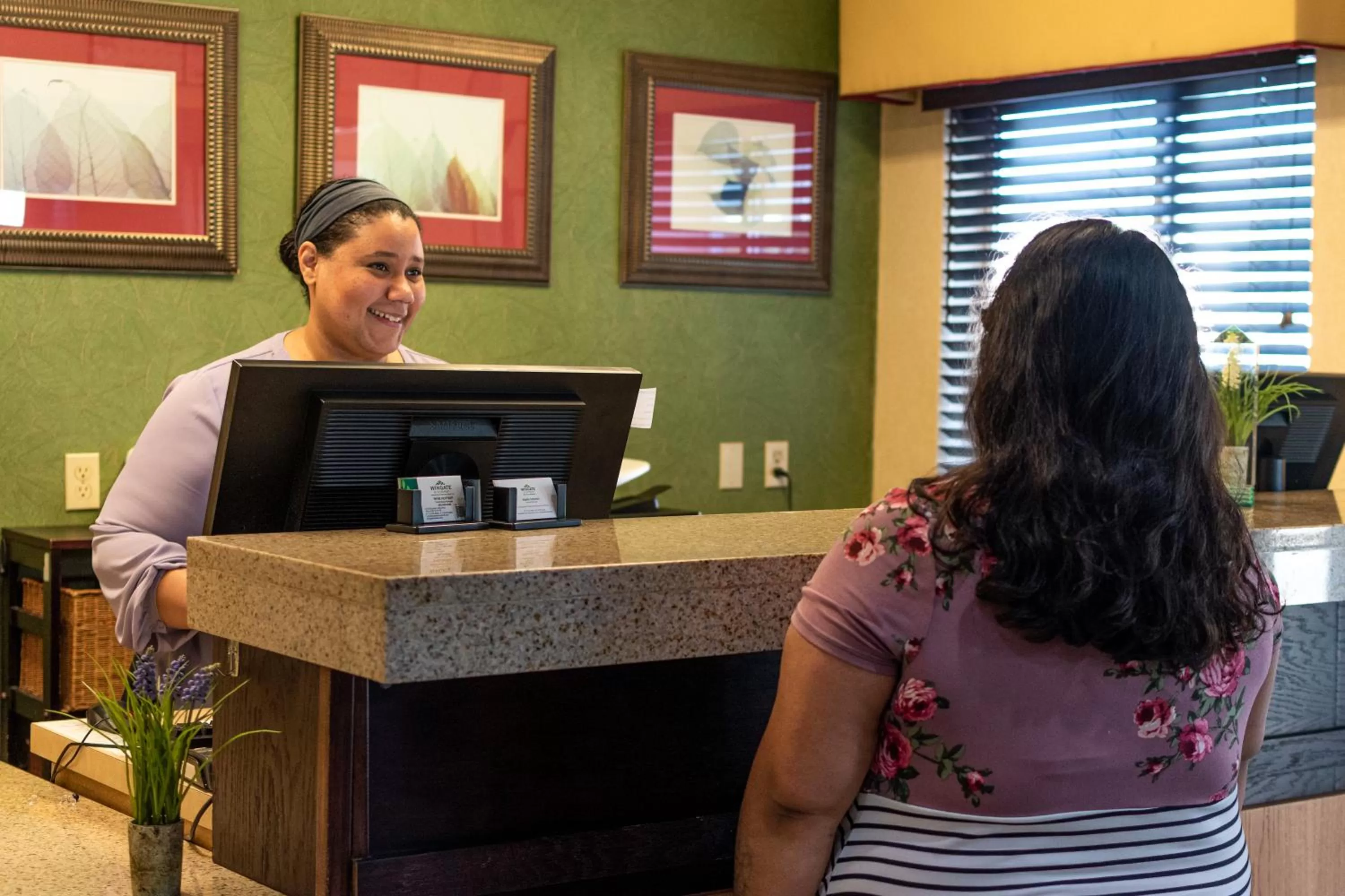 Lobby or reception in Wingate by Wyndham Sioux City