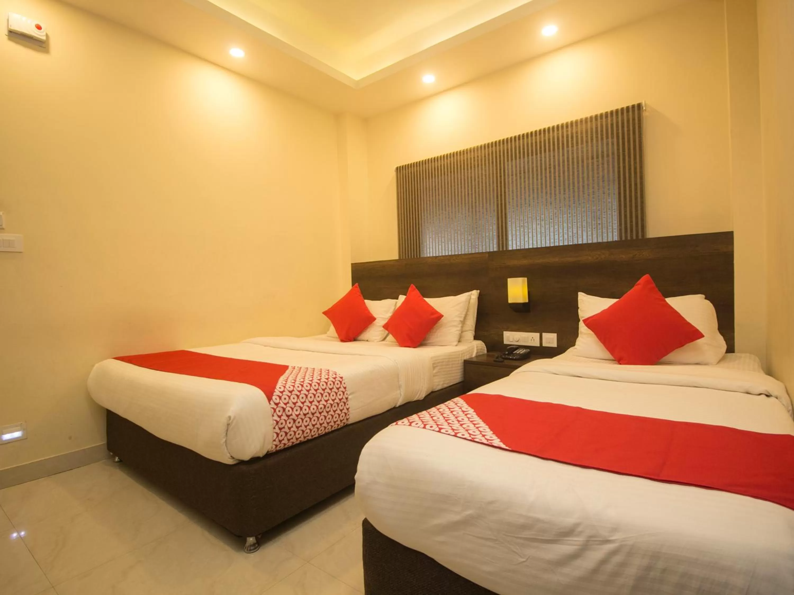 Bedroom, Bed in Hotel Mount View, Siliguri