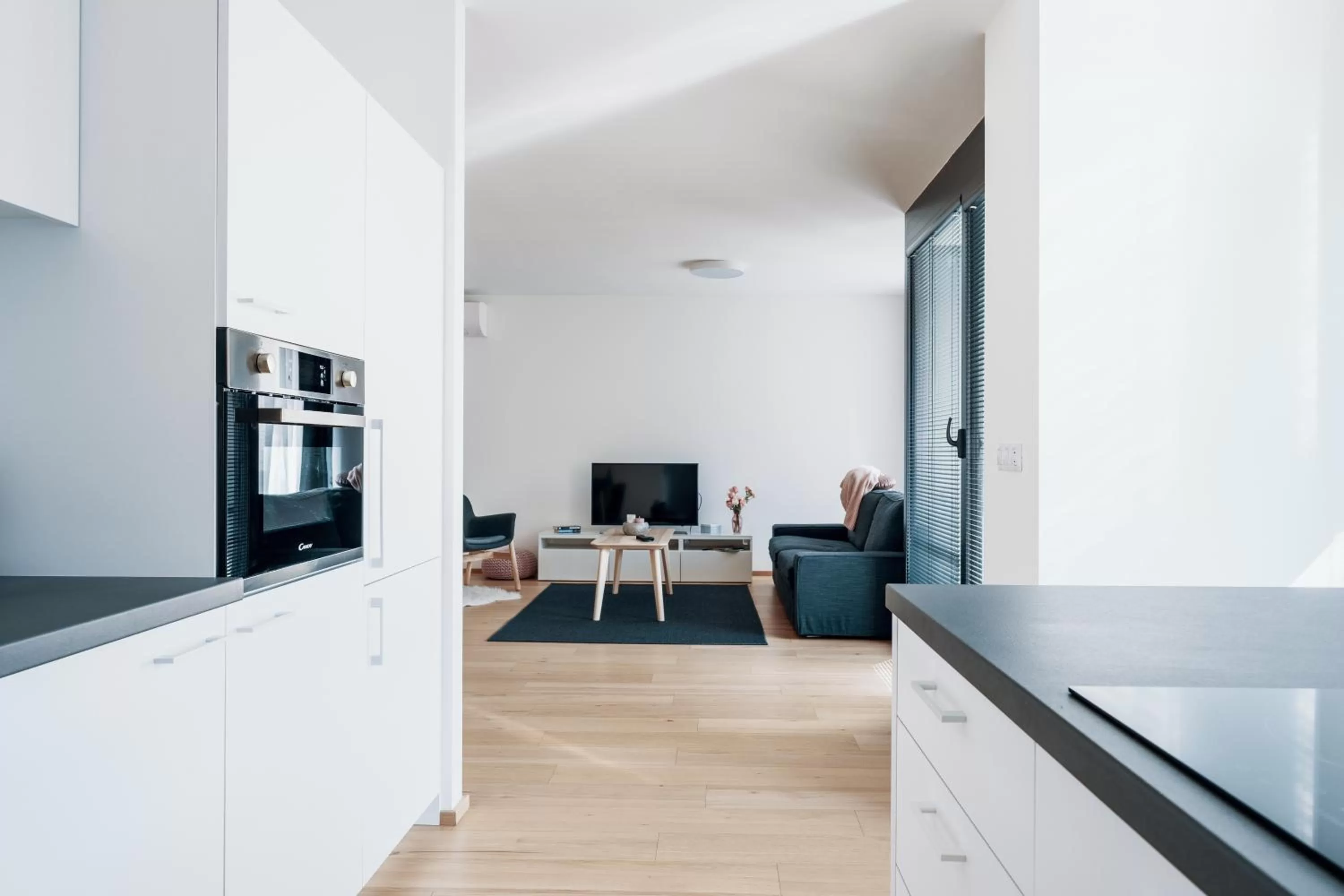 Balcony/Terrace in Smart & Green Living by Ambiente