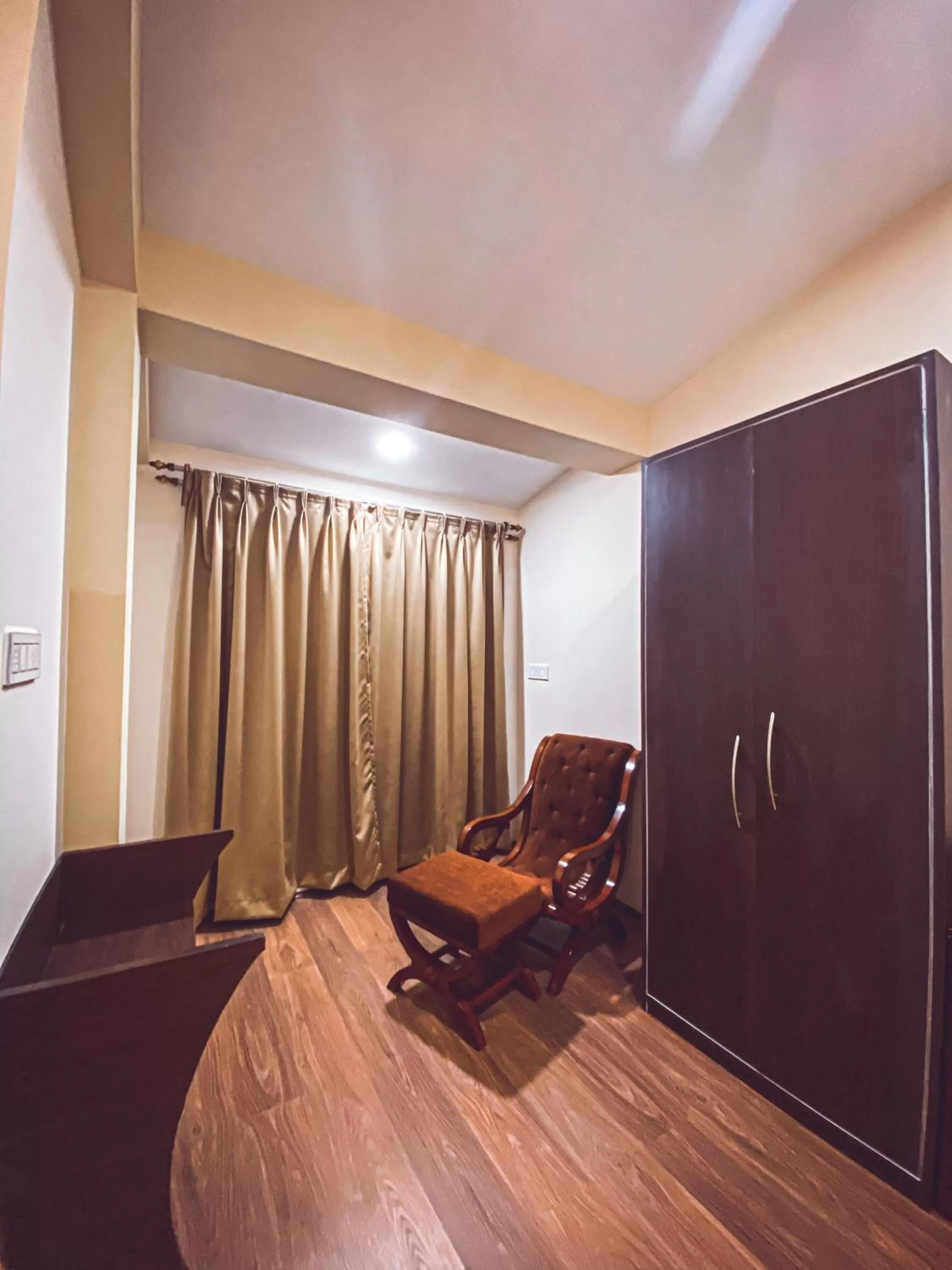 Seating Area in Windermere Inn