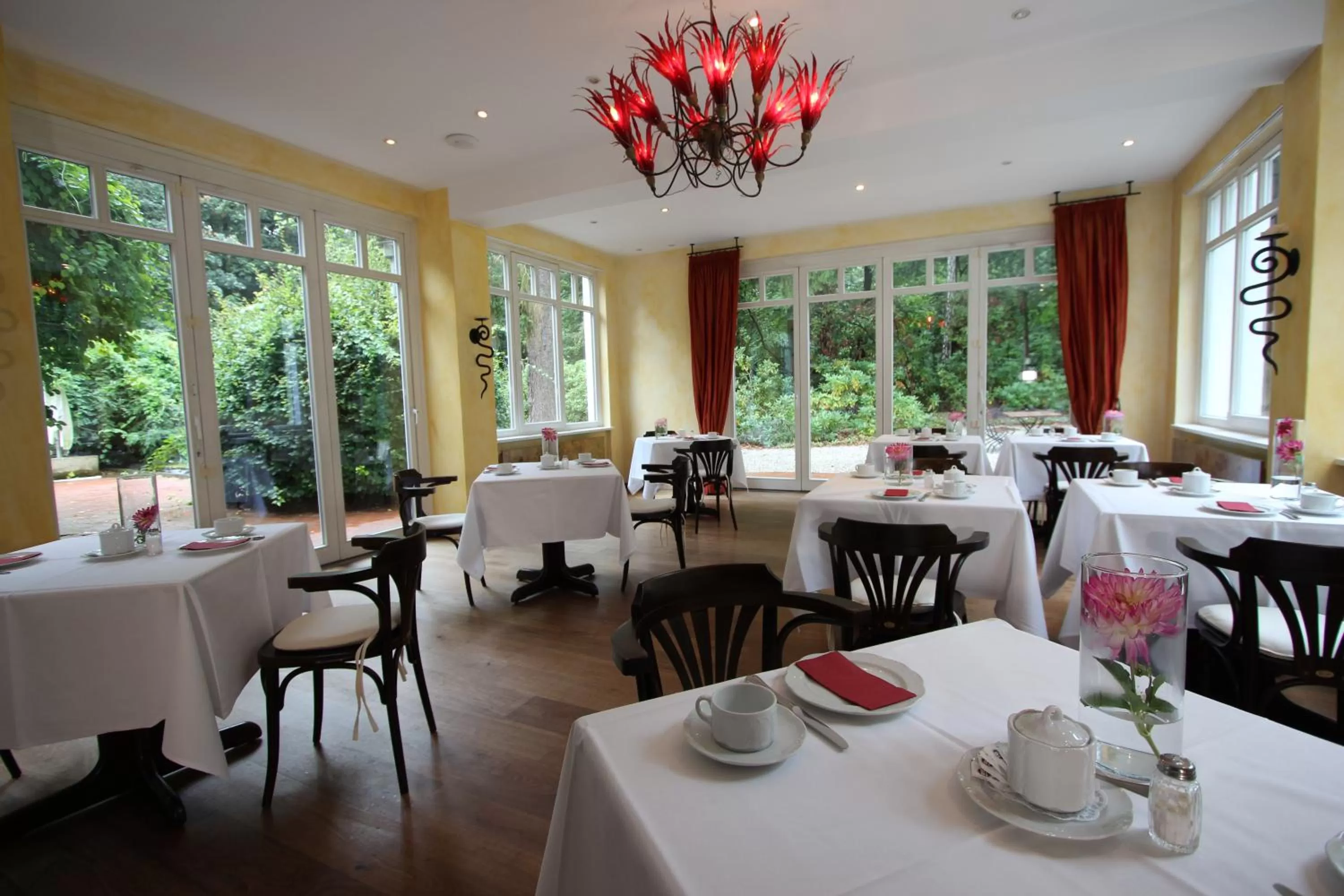 Breakfast in Hardtwald Hotel