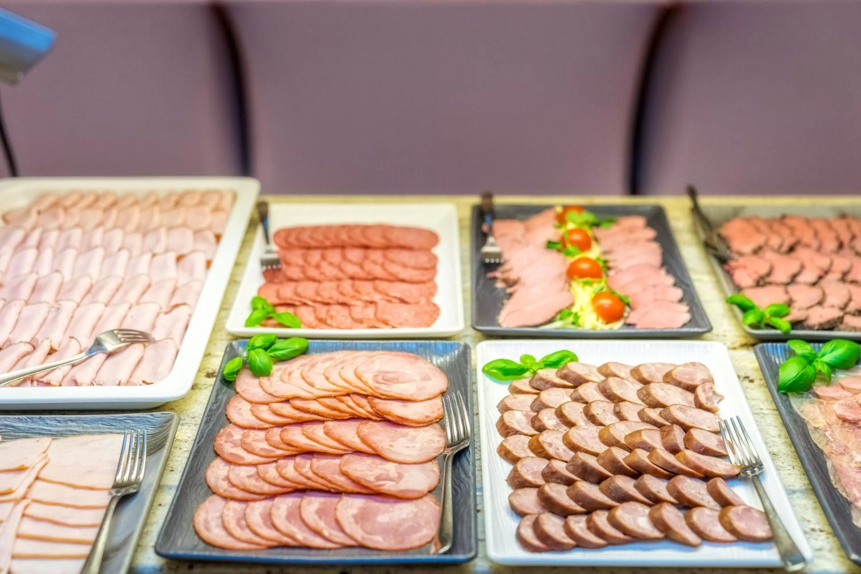 Restaurant/places to eat in HP Park Plaza