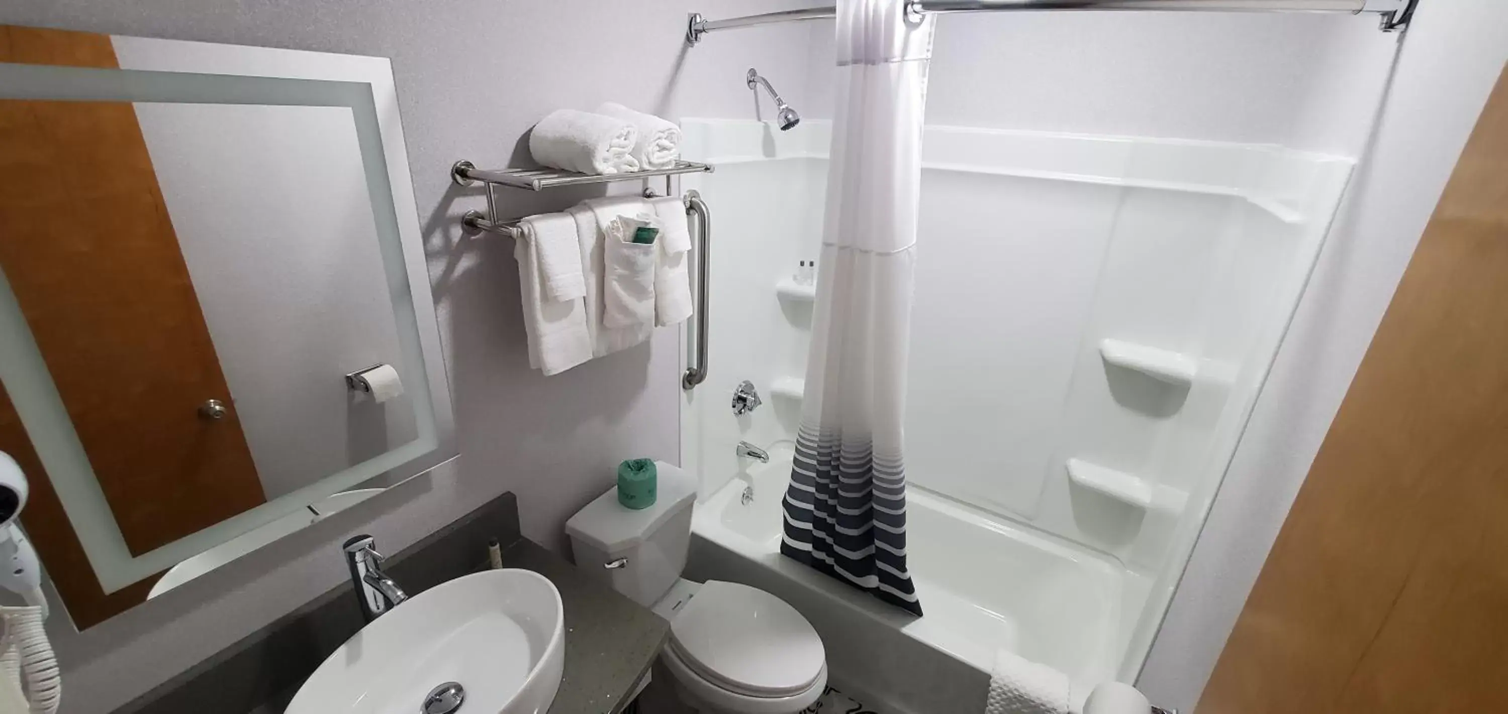 Superior Room with Two Queen Beds (Non-Smoking) in Ambassador Inn and Suites Superior Room with Two Queen Beds (Non-Smoking) in Ambassador Inn and Suites