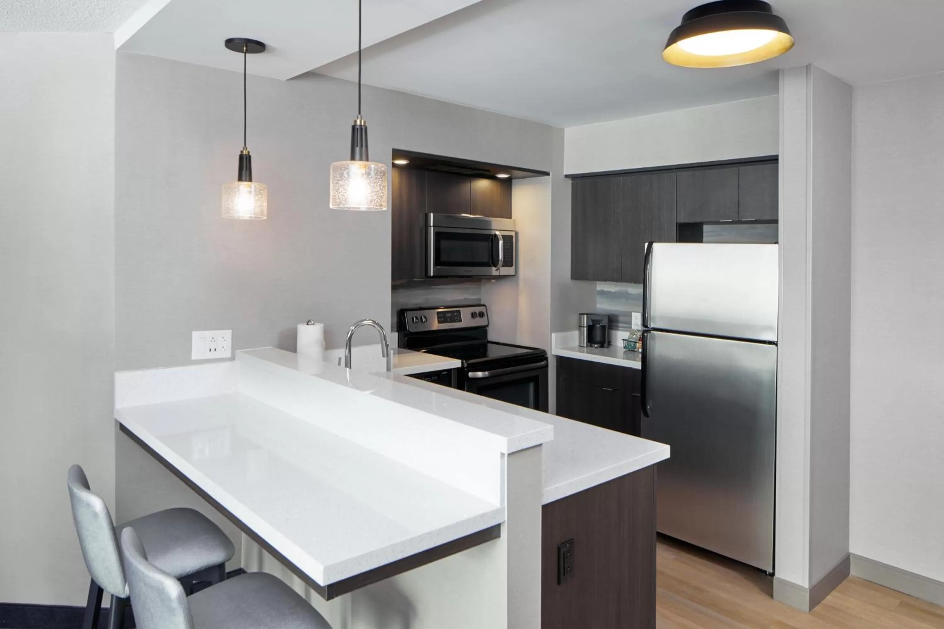 Kitchen or kitchenette in Residence Inn by Marriott Rochester West Greece