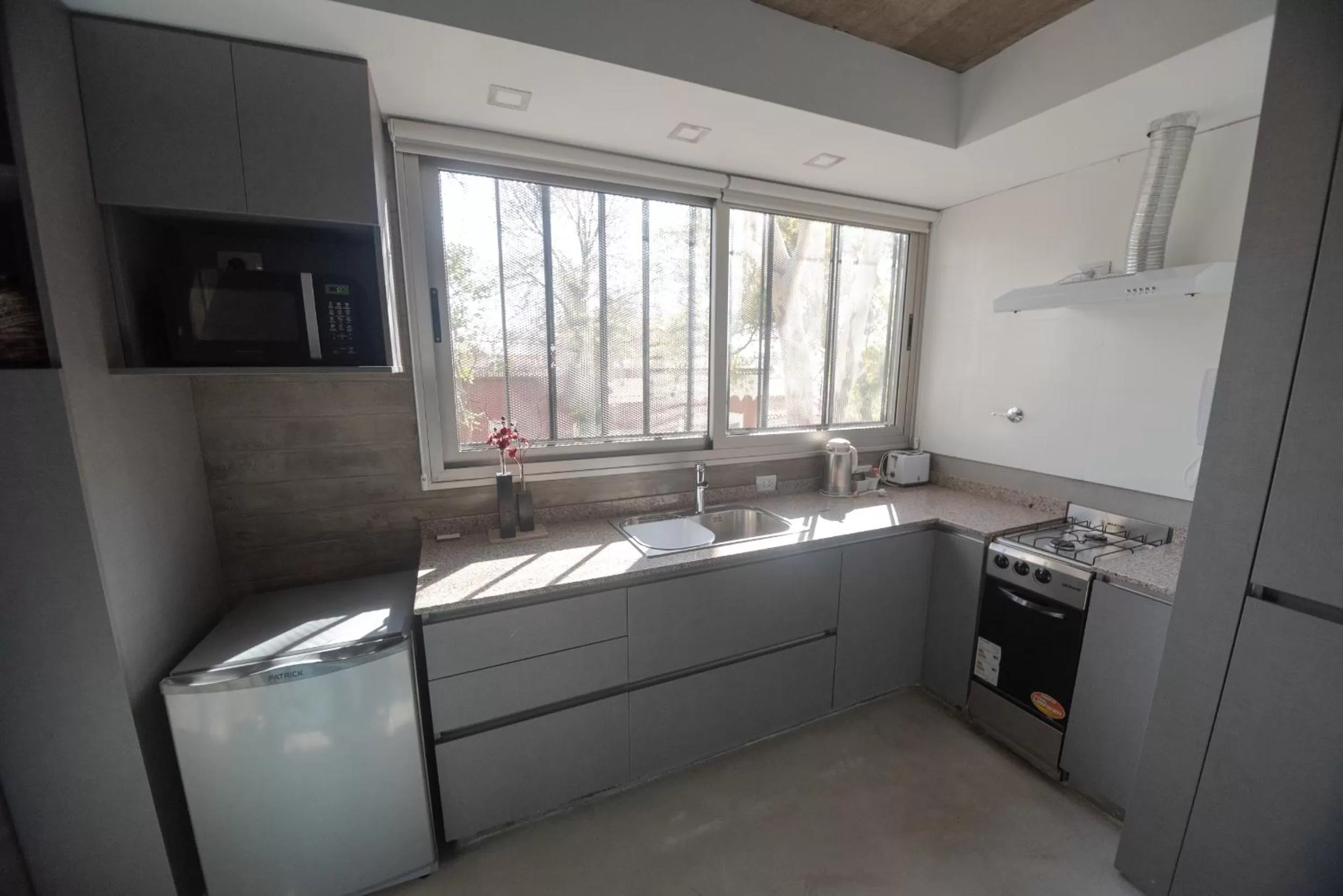 Kitchen or kitchenette, Kitchen/Kitchenette in Juana Banana Bed and Breakfast