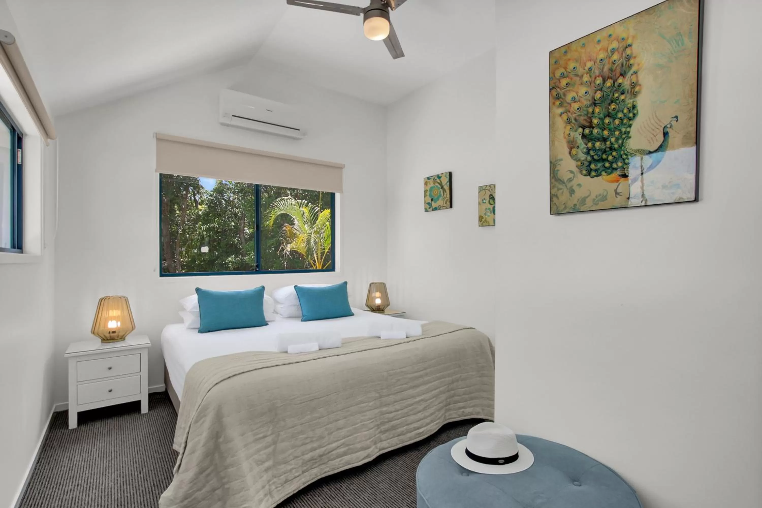 Bedroom, Bed in Gosamara Apartments