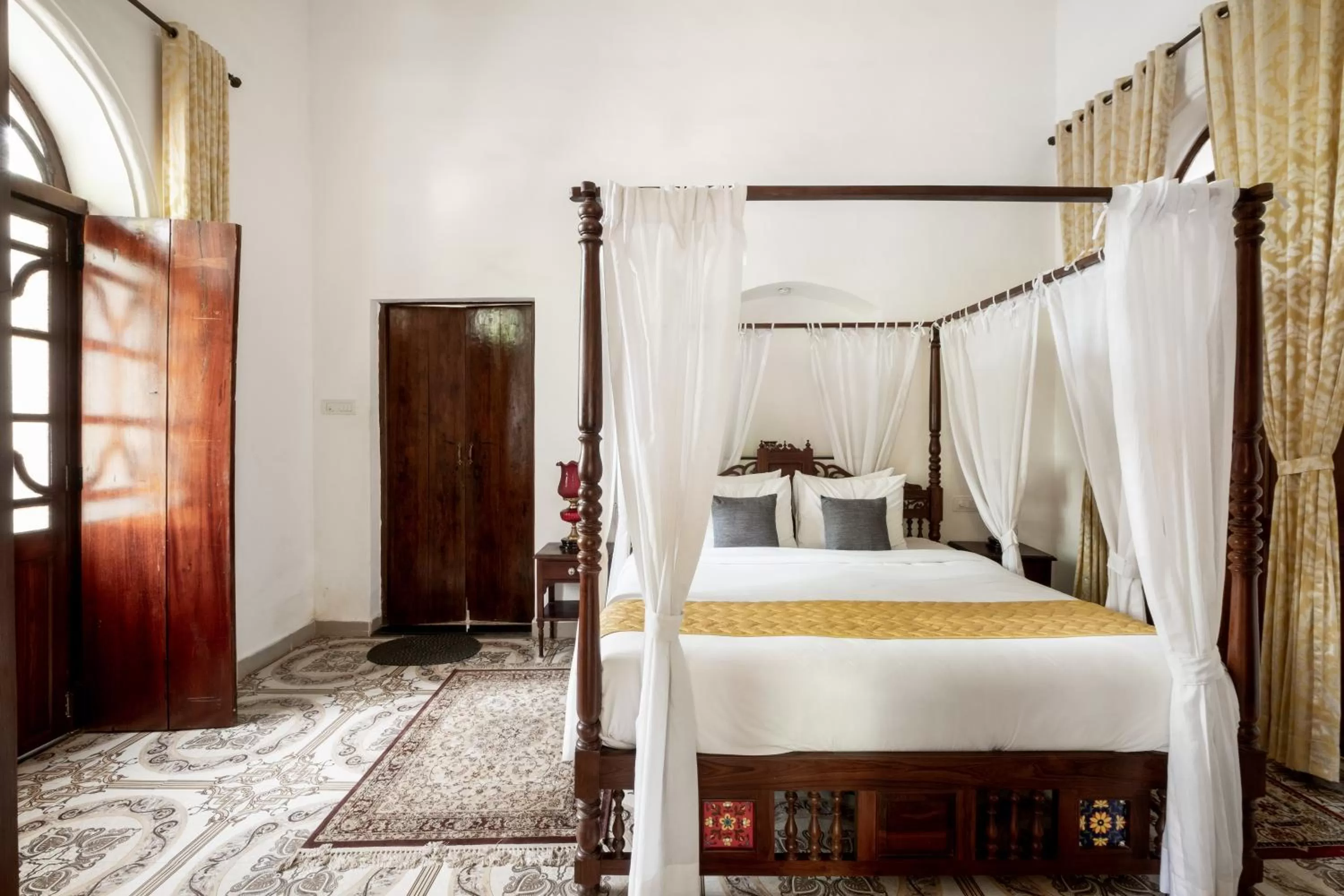 Bed in ROSASTAYS South Goa