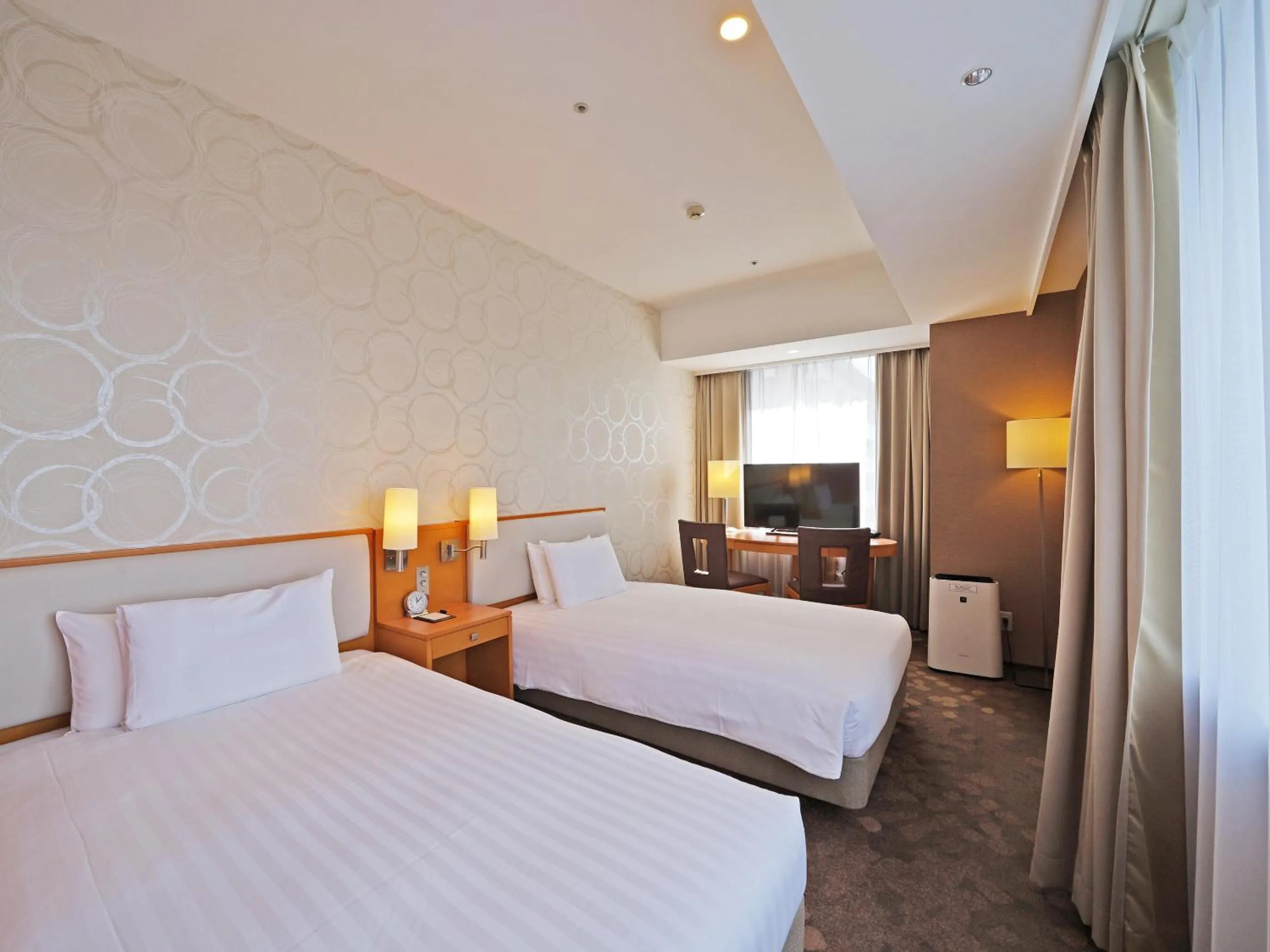 Photo of the whole room, Bed in LOISIR HOTEL SHINAGAWA SEASIDE