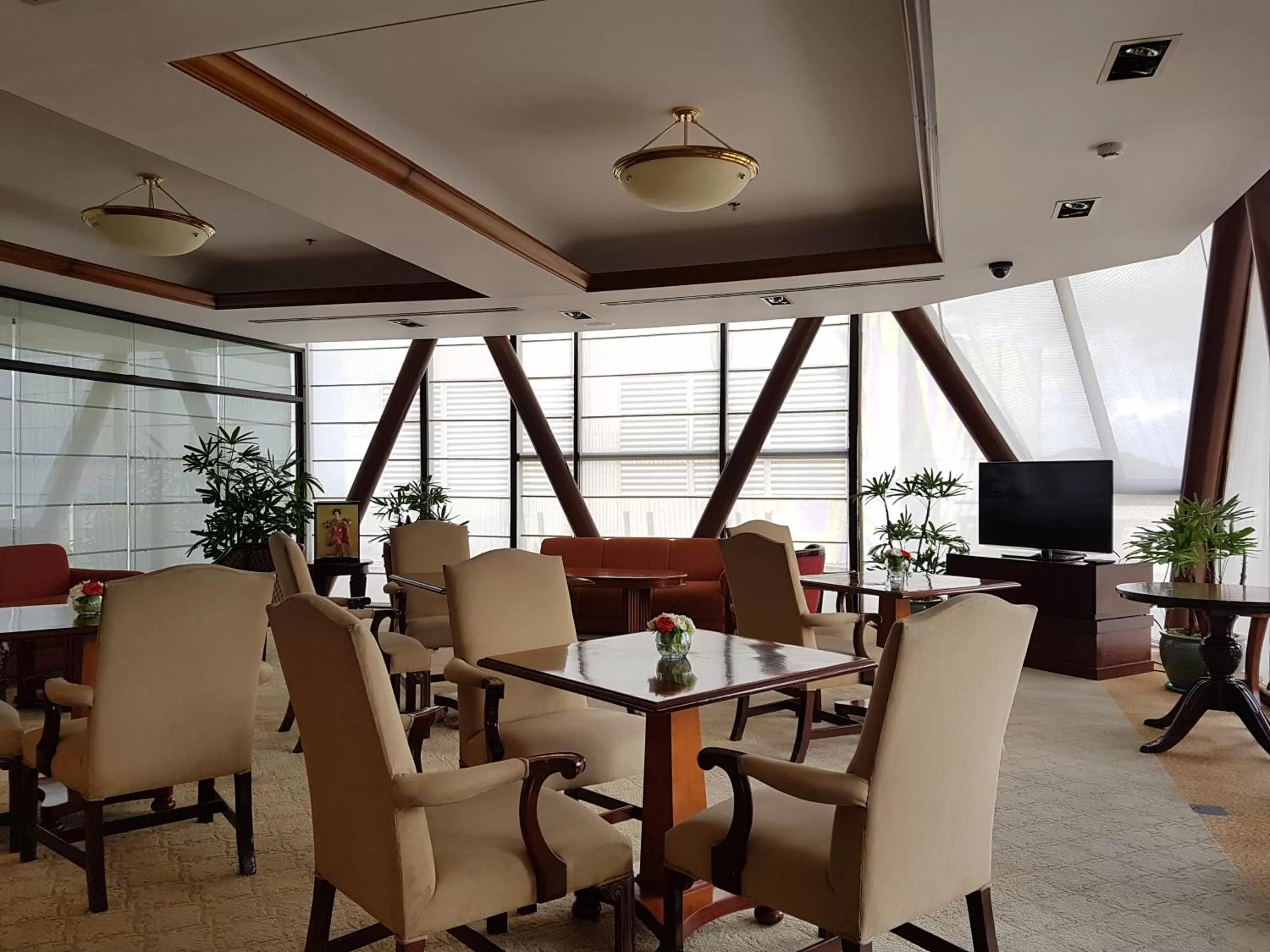 Lounge or bar in Marco Polo Plaza Cebu